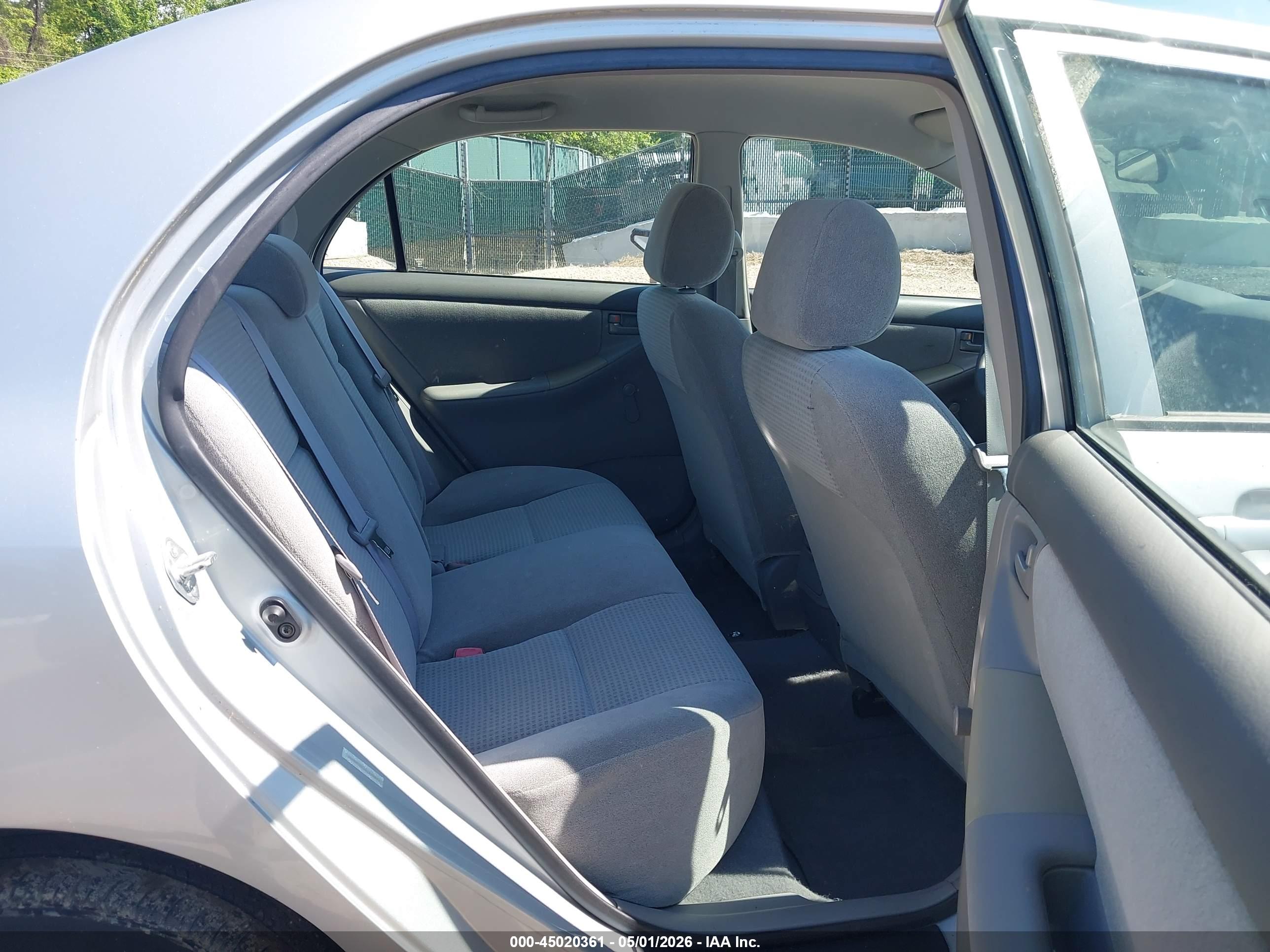 TOYOTA COROLLA image 8