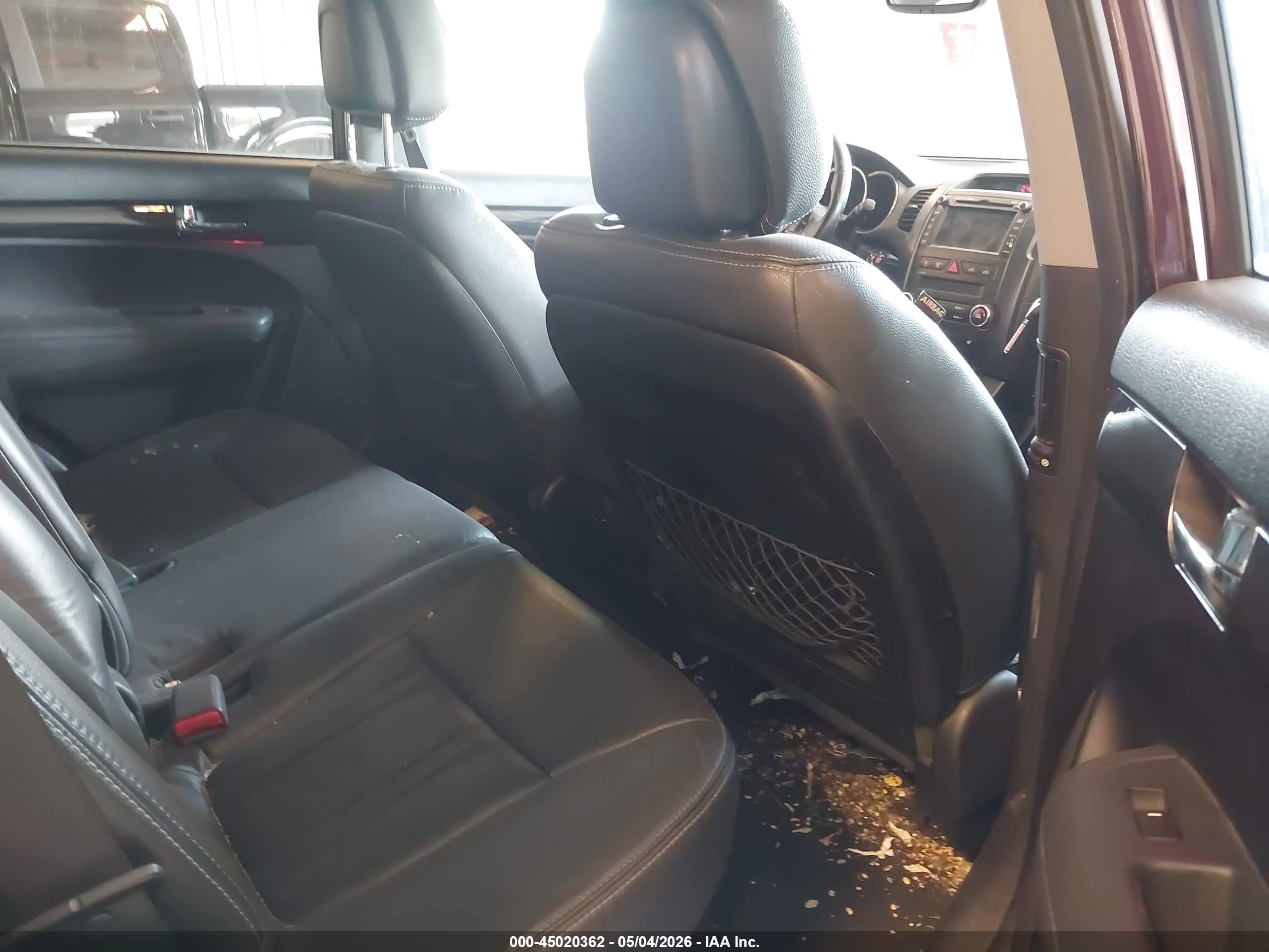 KIA SORENTO image 8