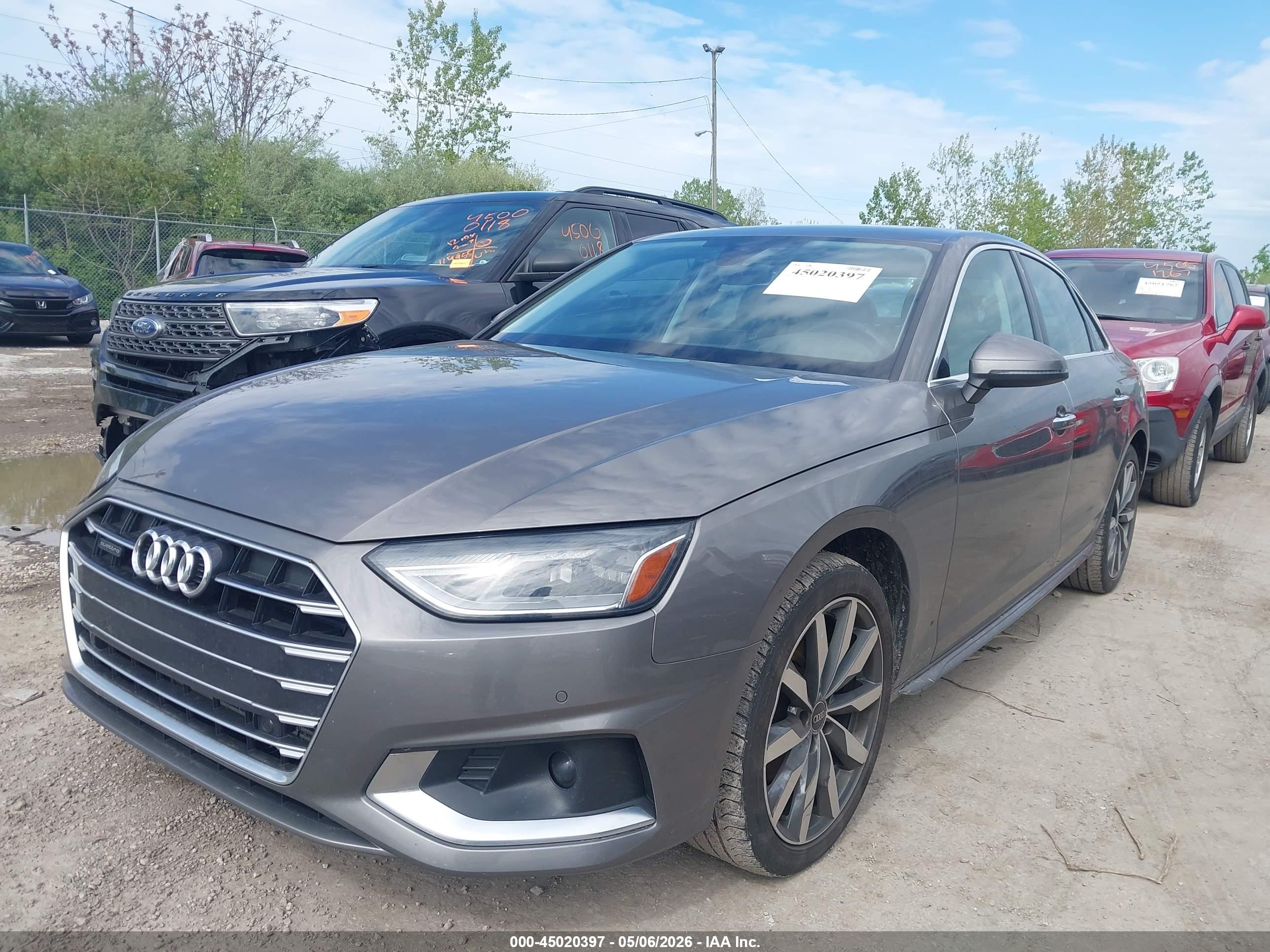 AUDI A4 image 2