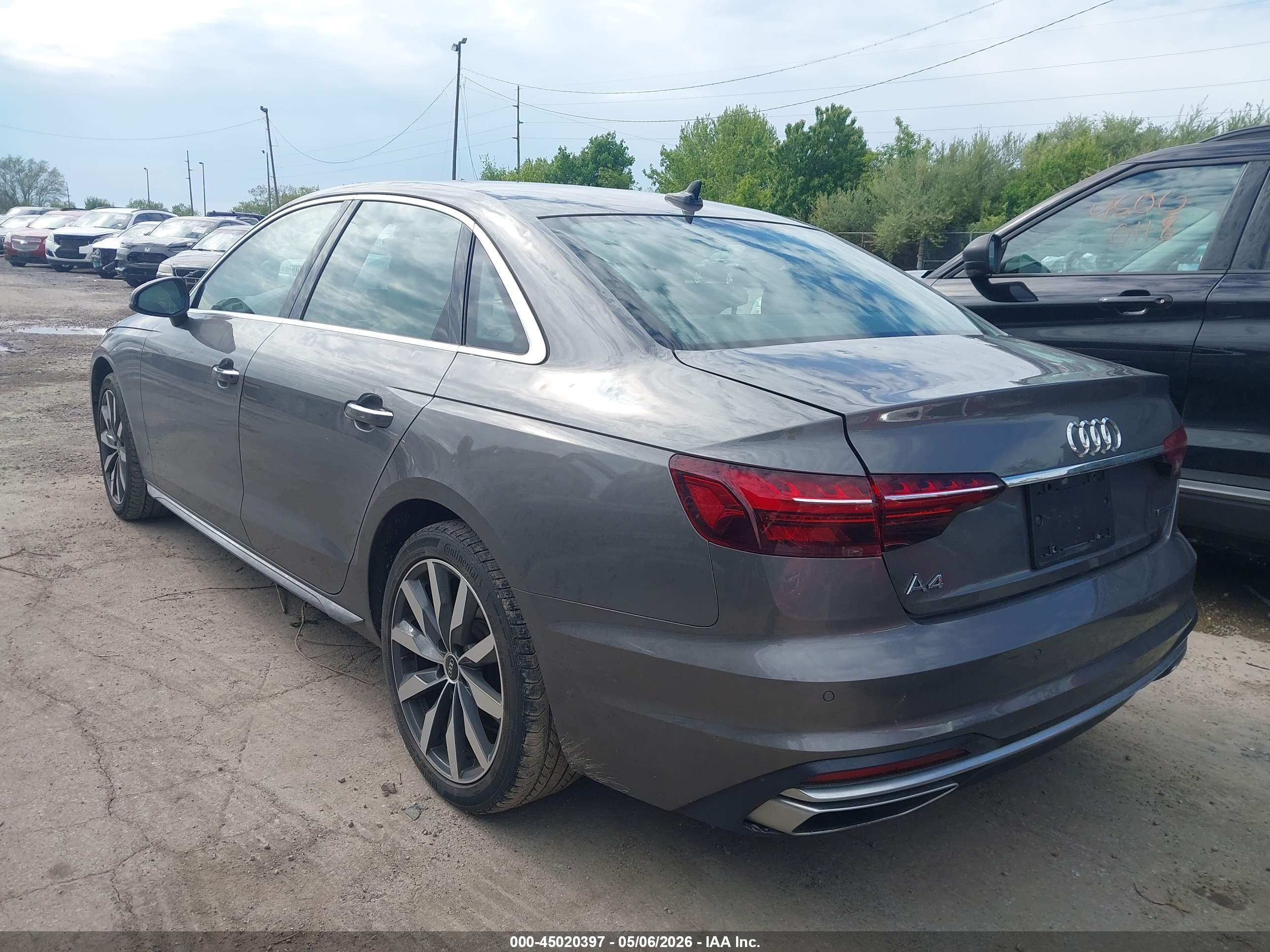 AUDI A4 image 3