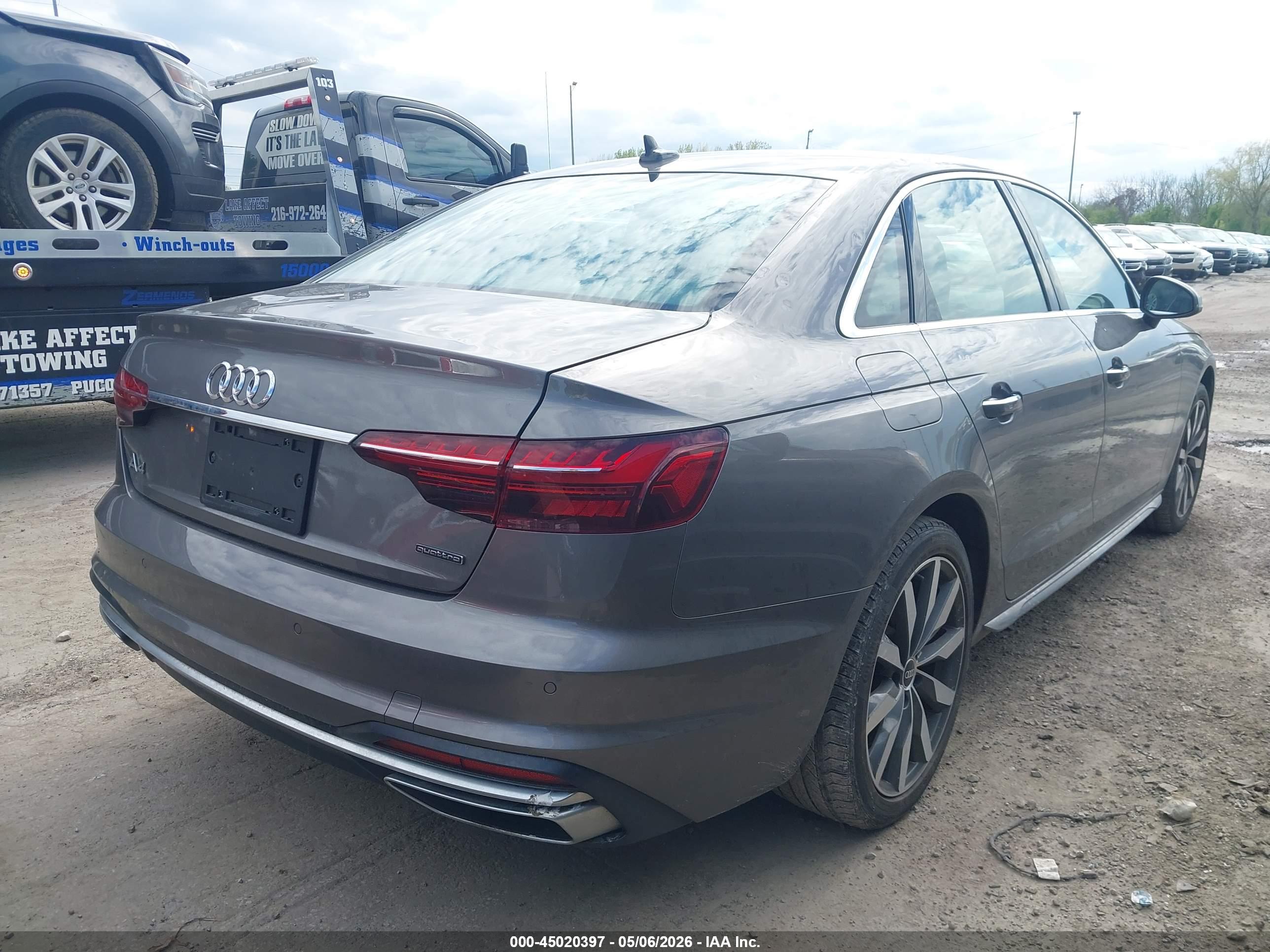 AUDI A4 image 4
