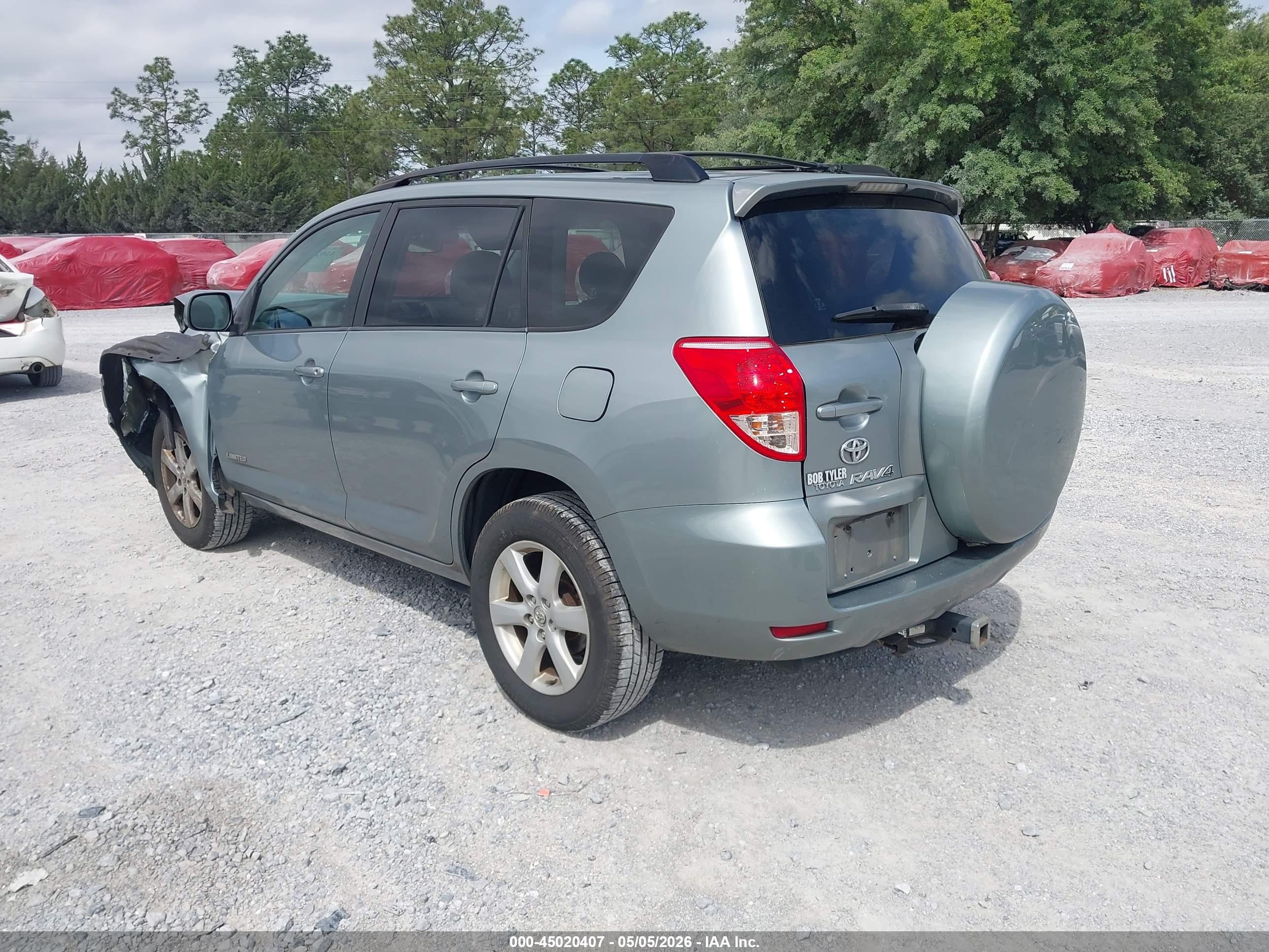 TOYOTA RAV4 image 3