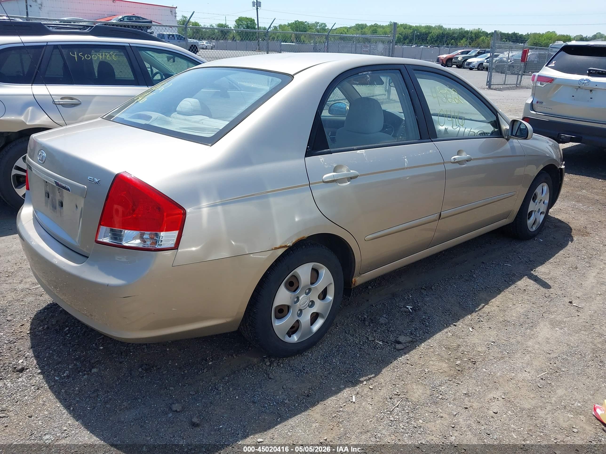 KIA SPECTRA image 4