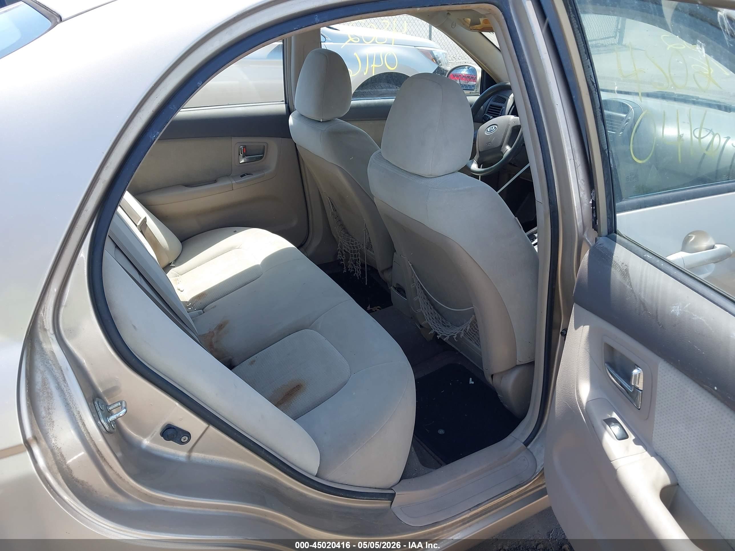 KIA SPECTRA image 8