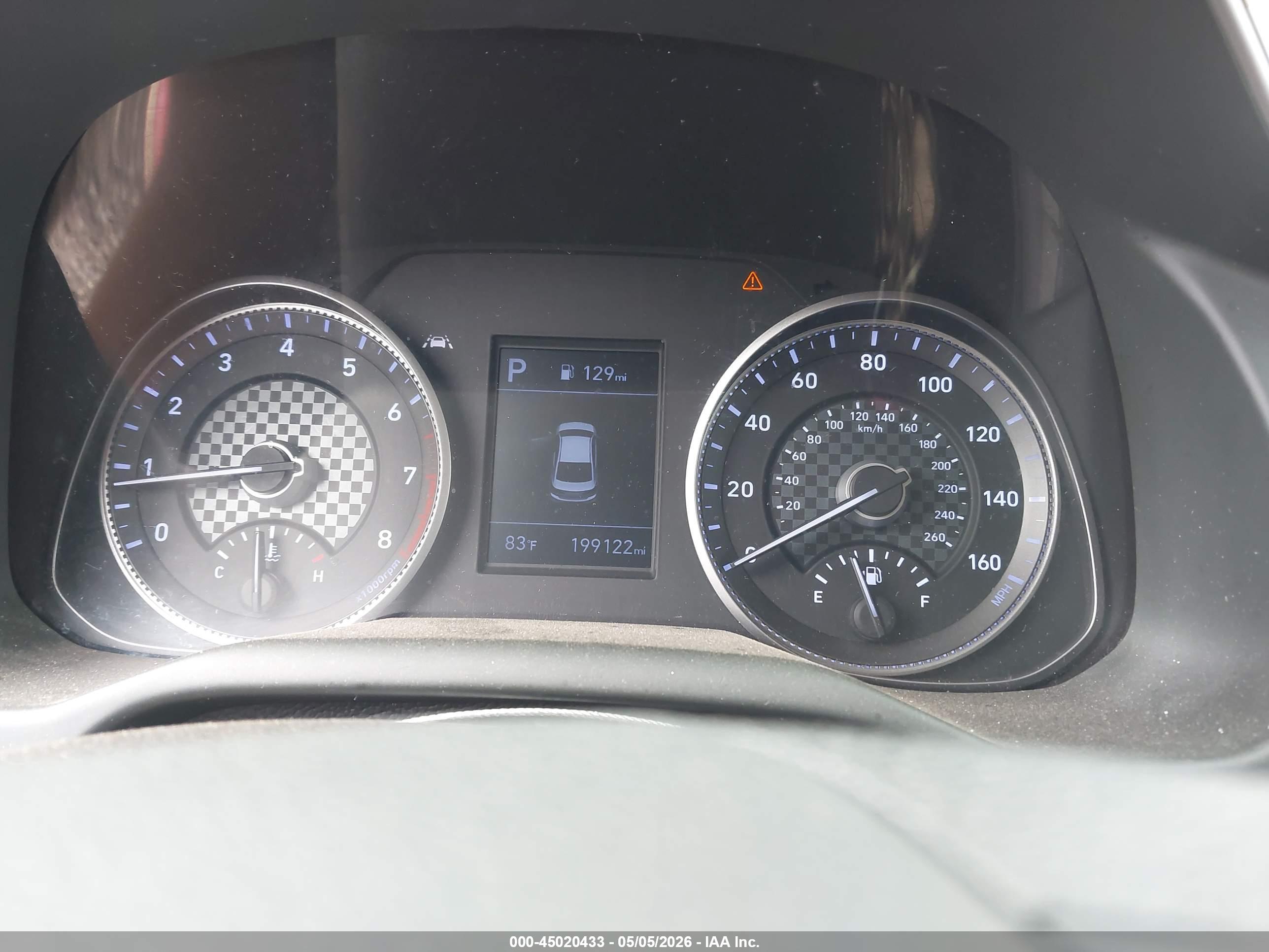 HYUNDAI ELANTRA image 7