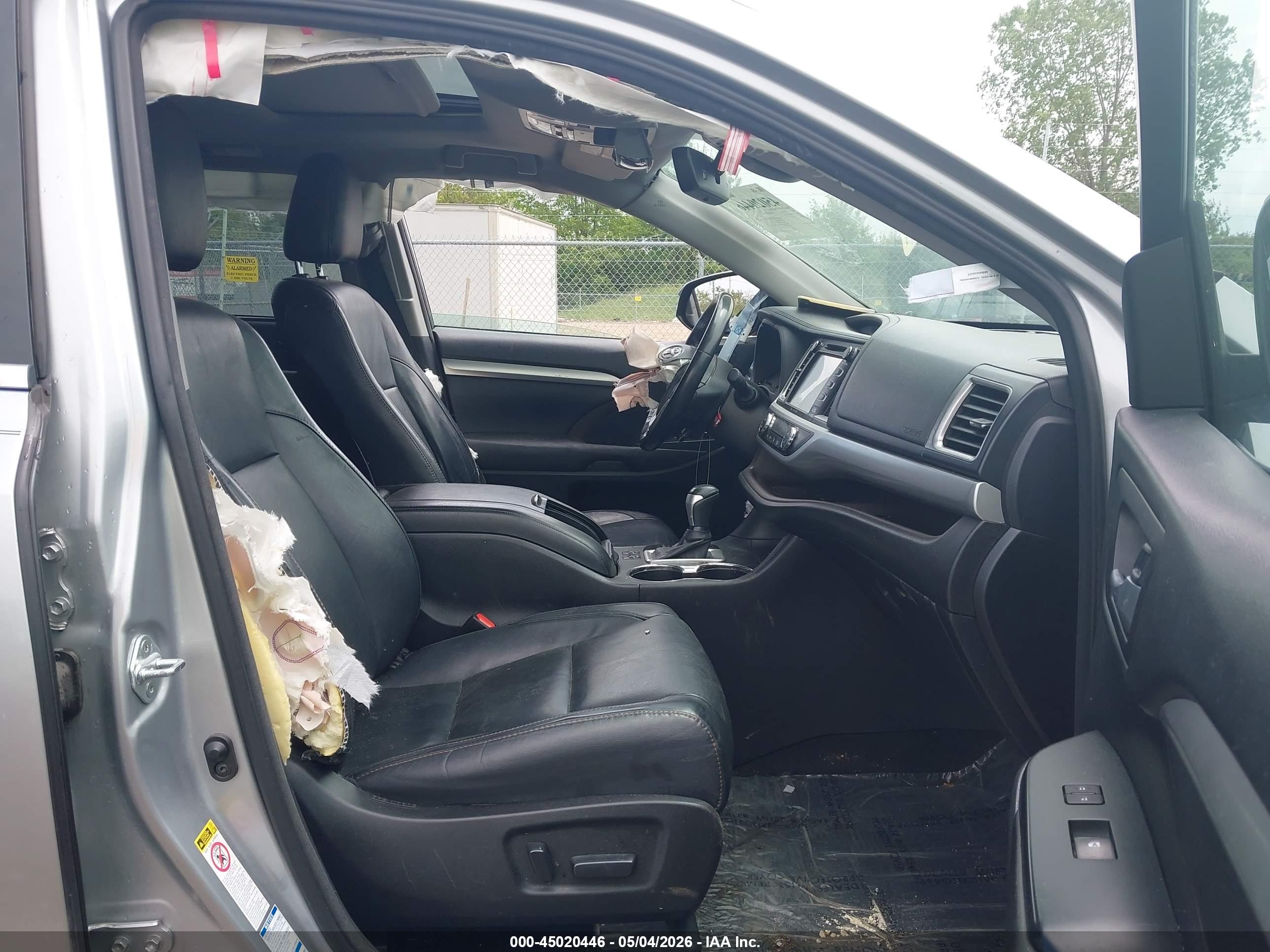 TOYOTA HIGHLANDER image 5