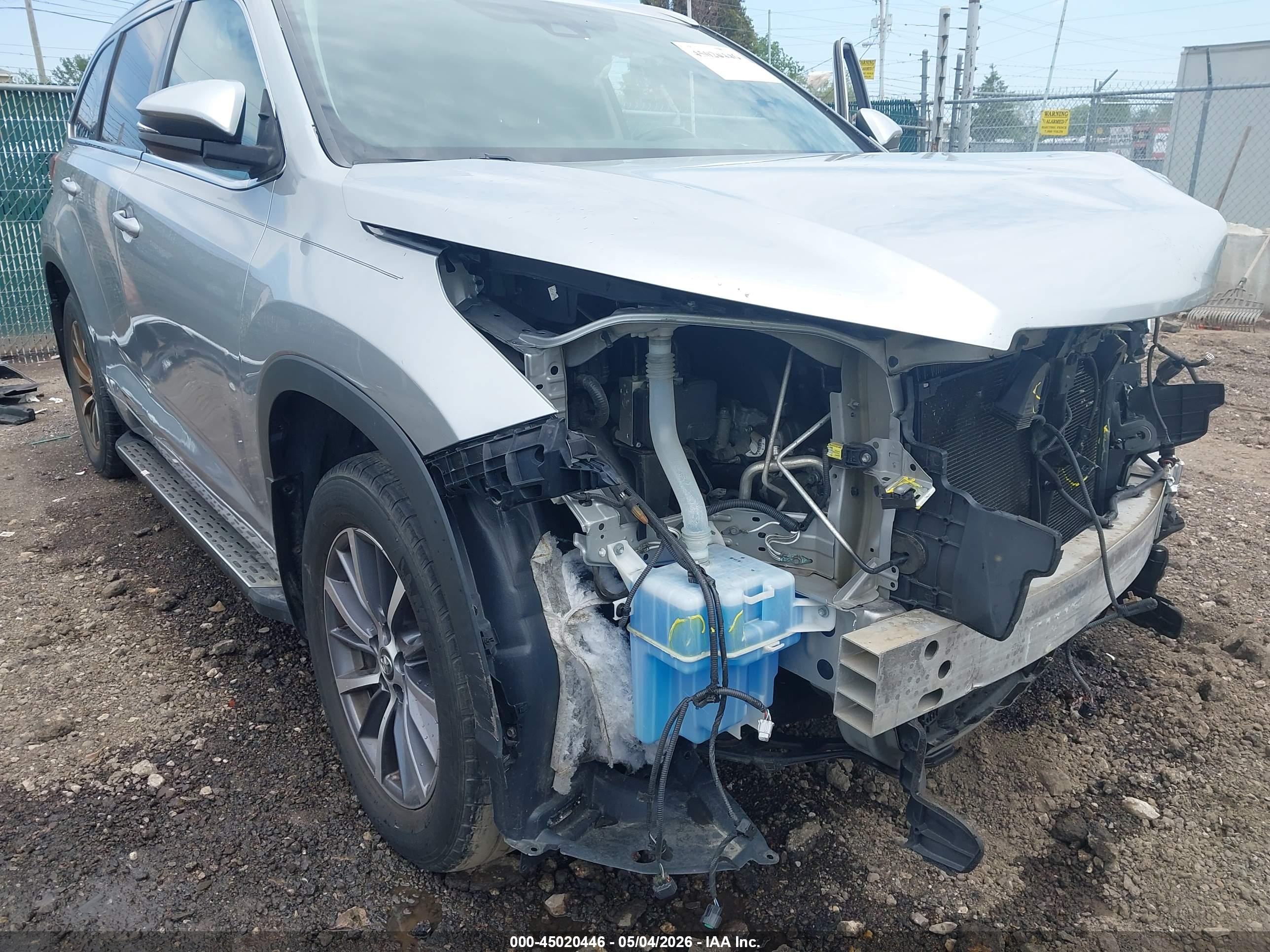 TOYOTA HIGHLANDER image 6
