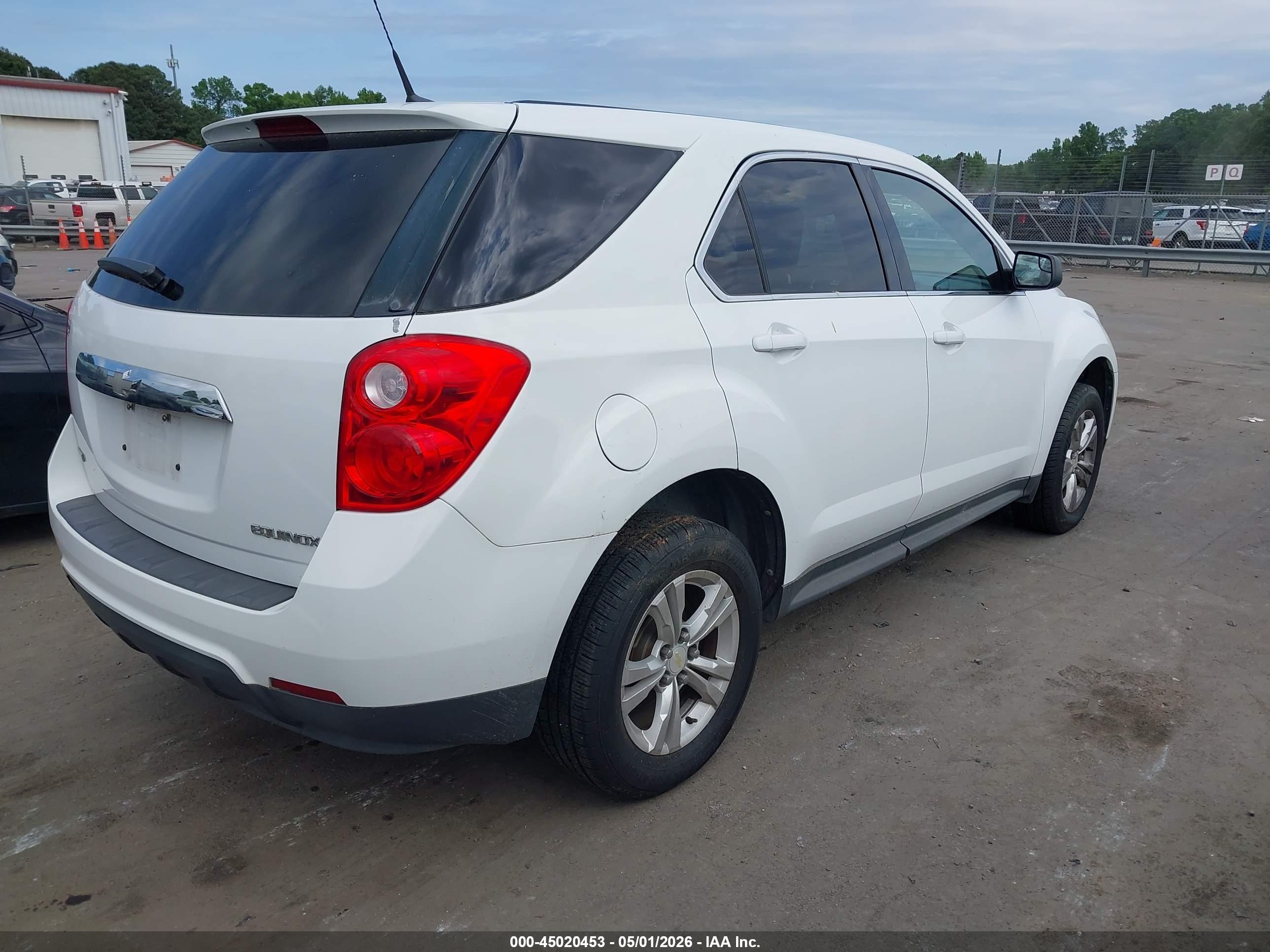 CHEVROLET EQUINOX image 4
