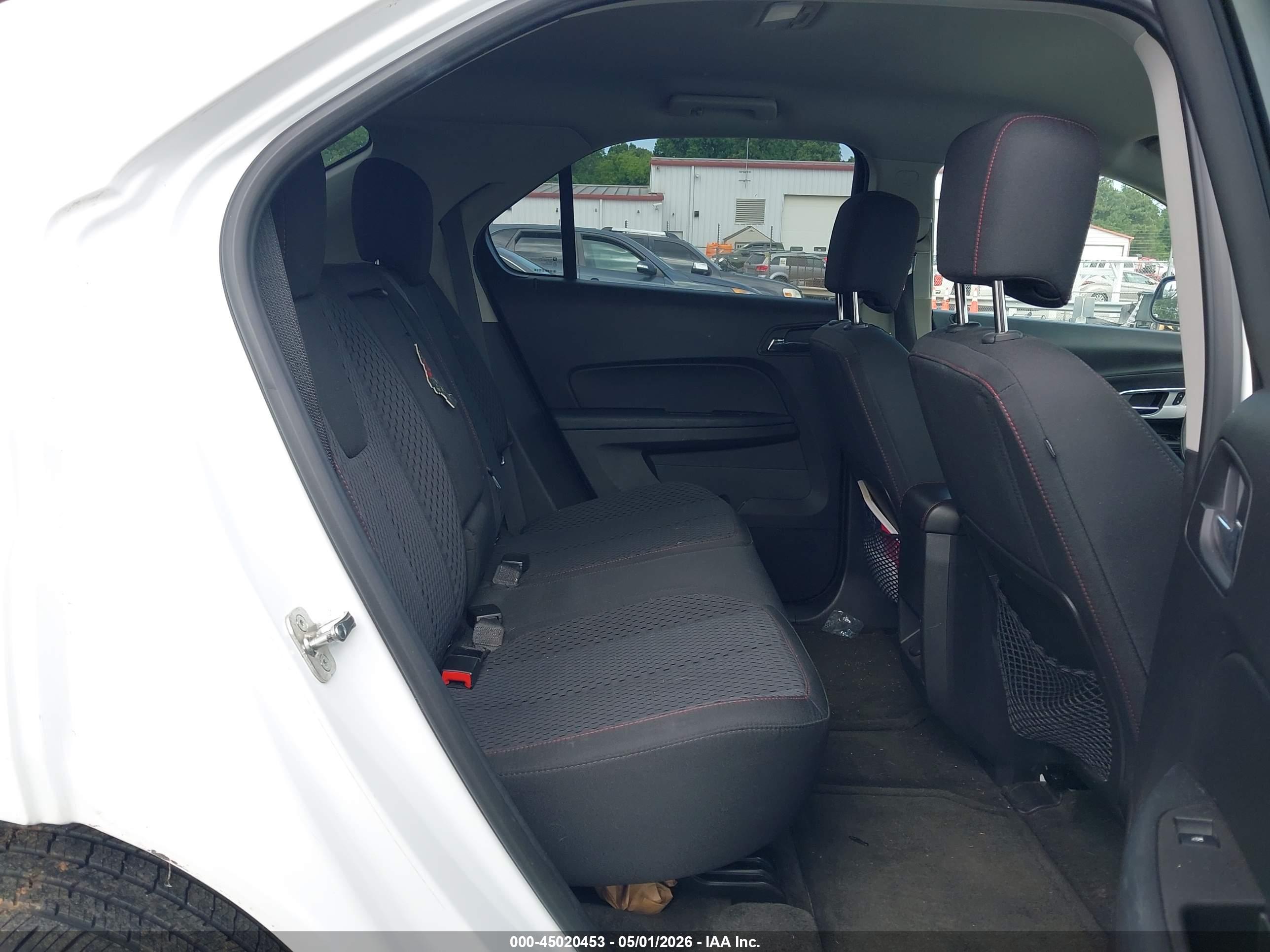 CHEVROLET EQUINOX image 8