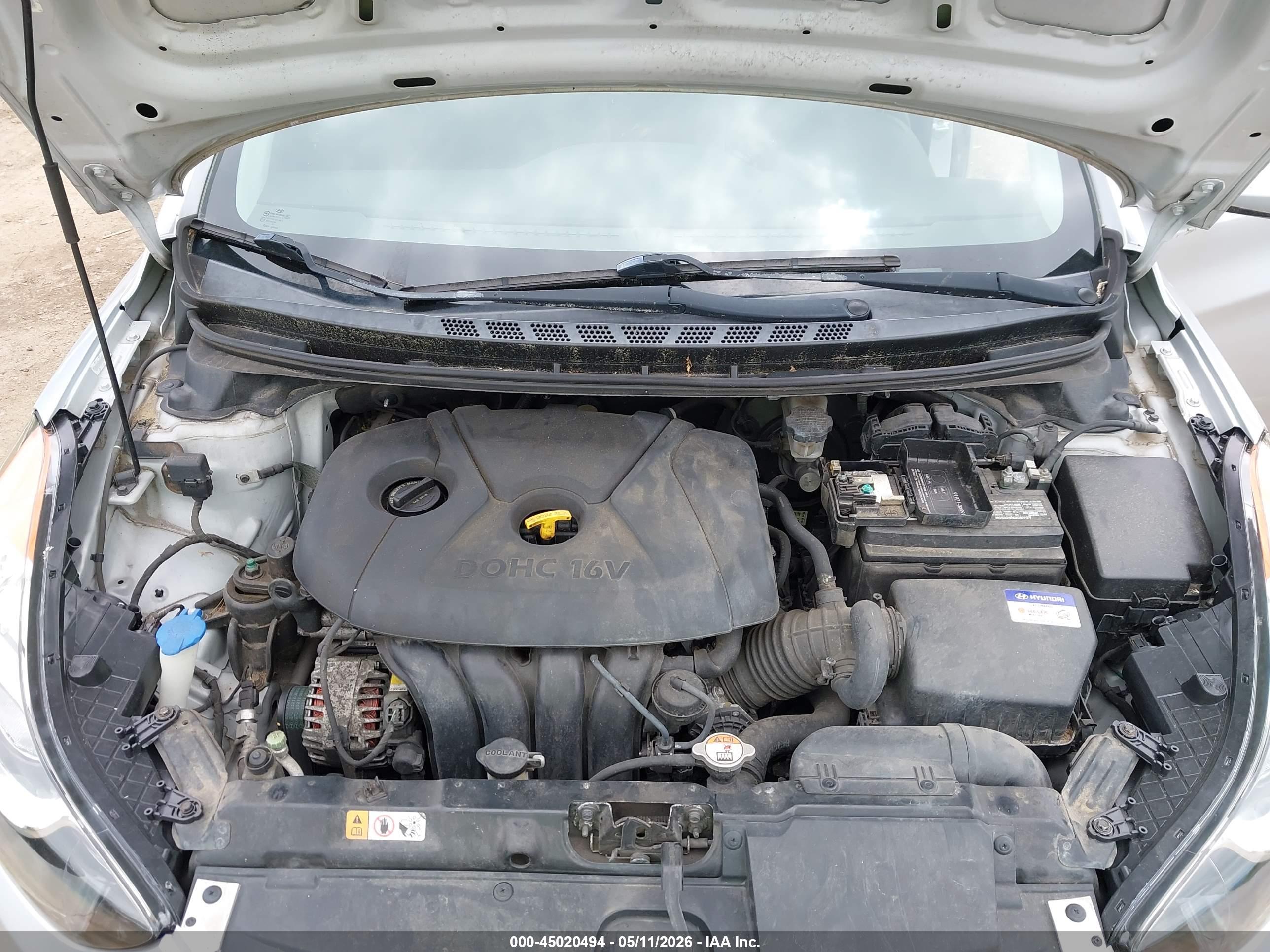 HYUNDAI ELANTRA image 10