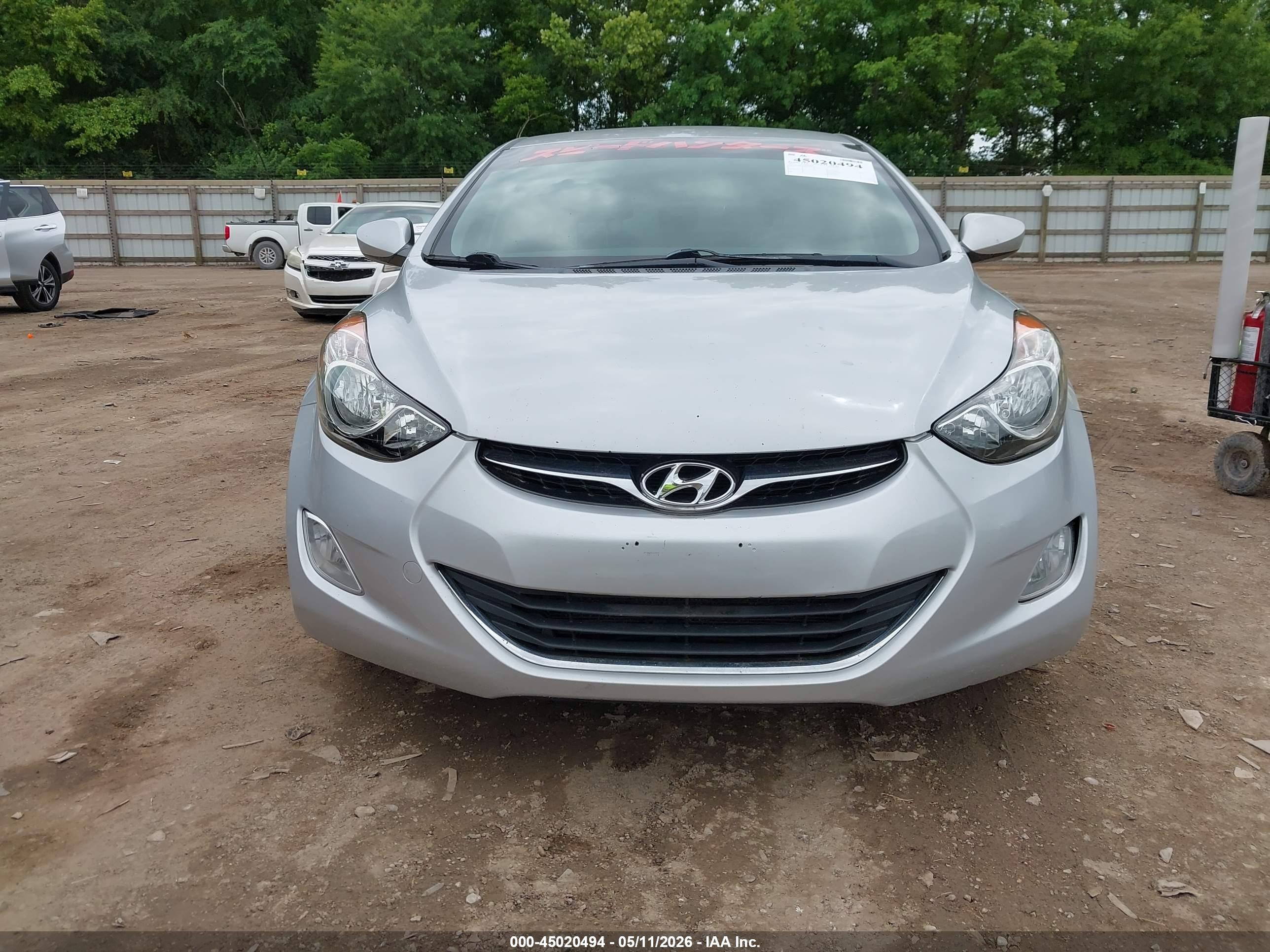 HYUNDAI ELANTRA image 6