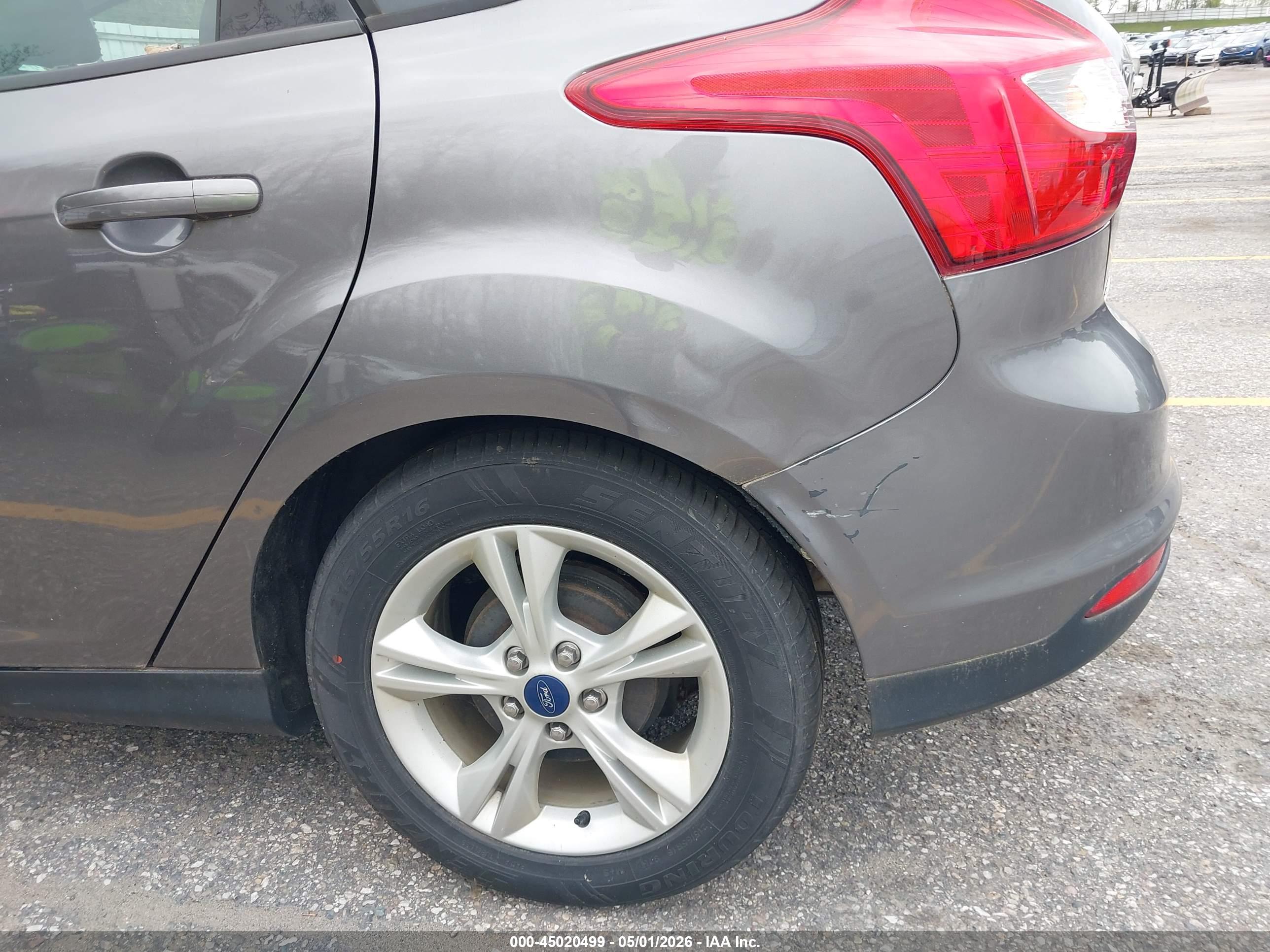 FORD FOCUS image 6