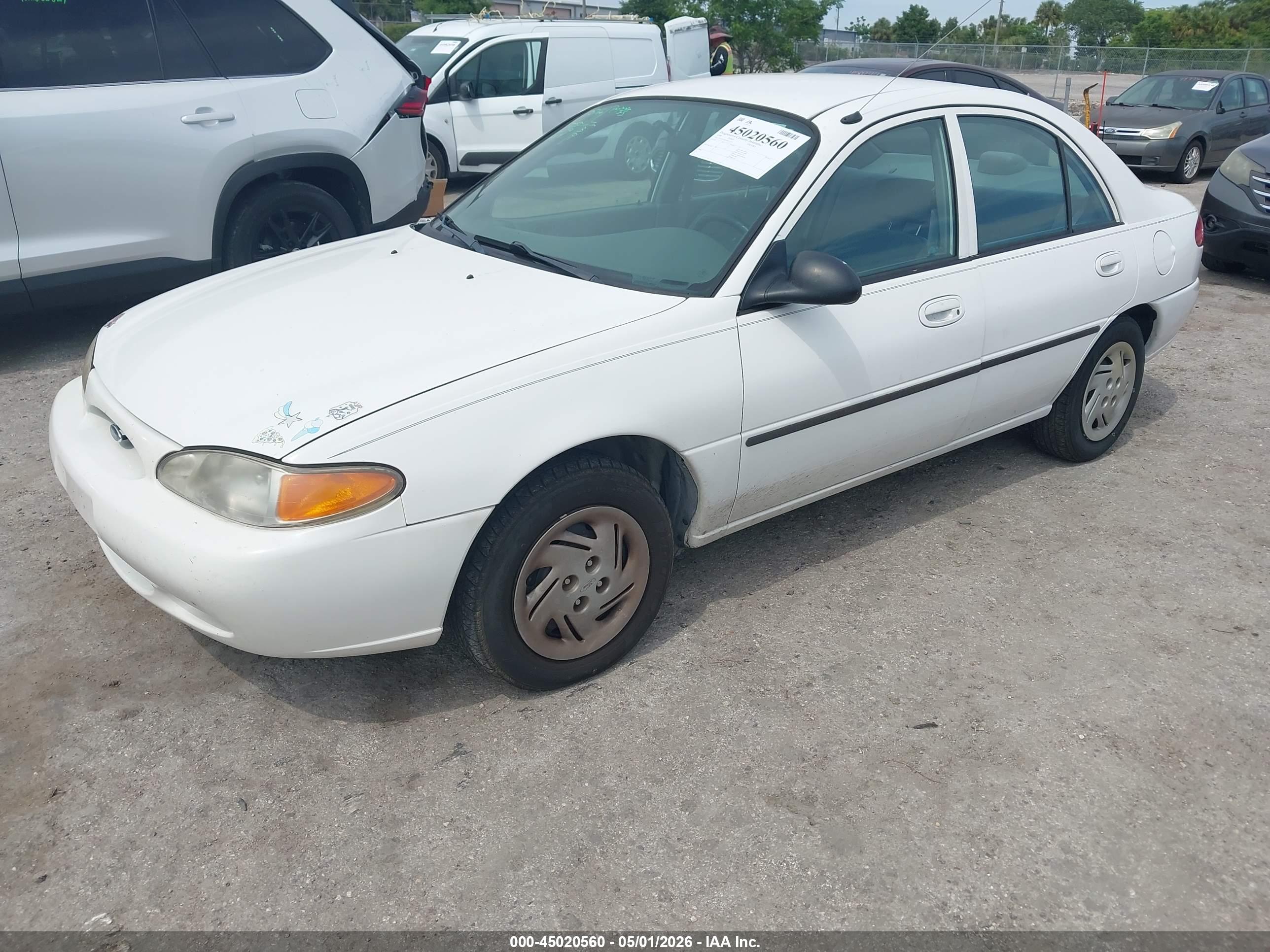 FORD ESCORT image 2