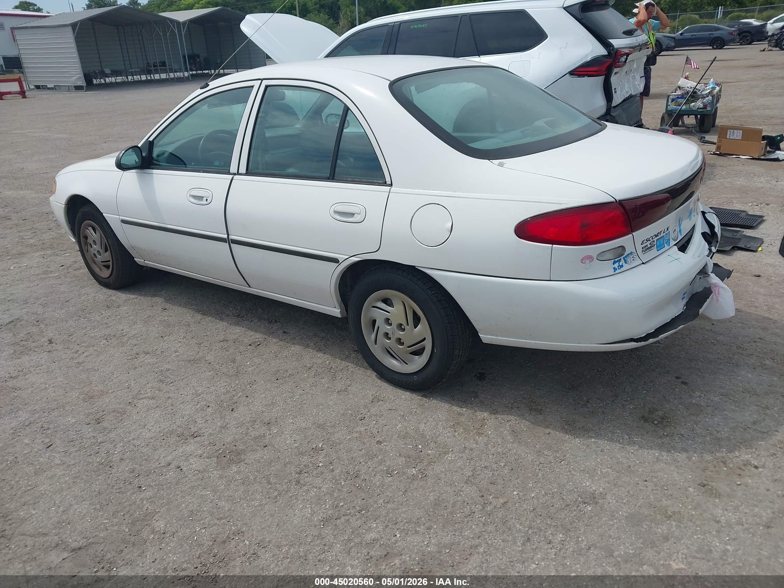 FORD ESCORT image 3