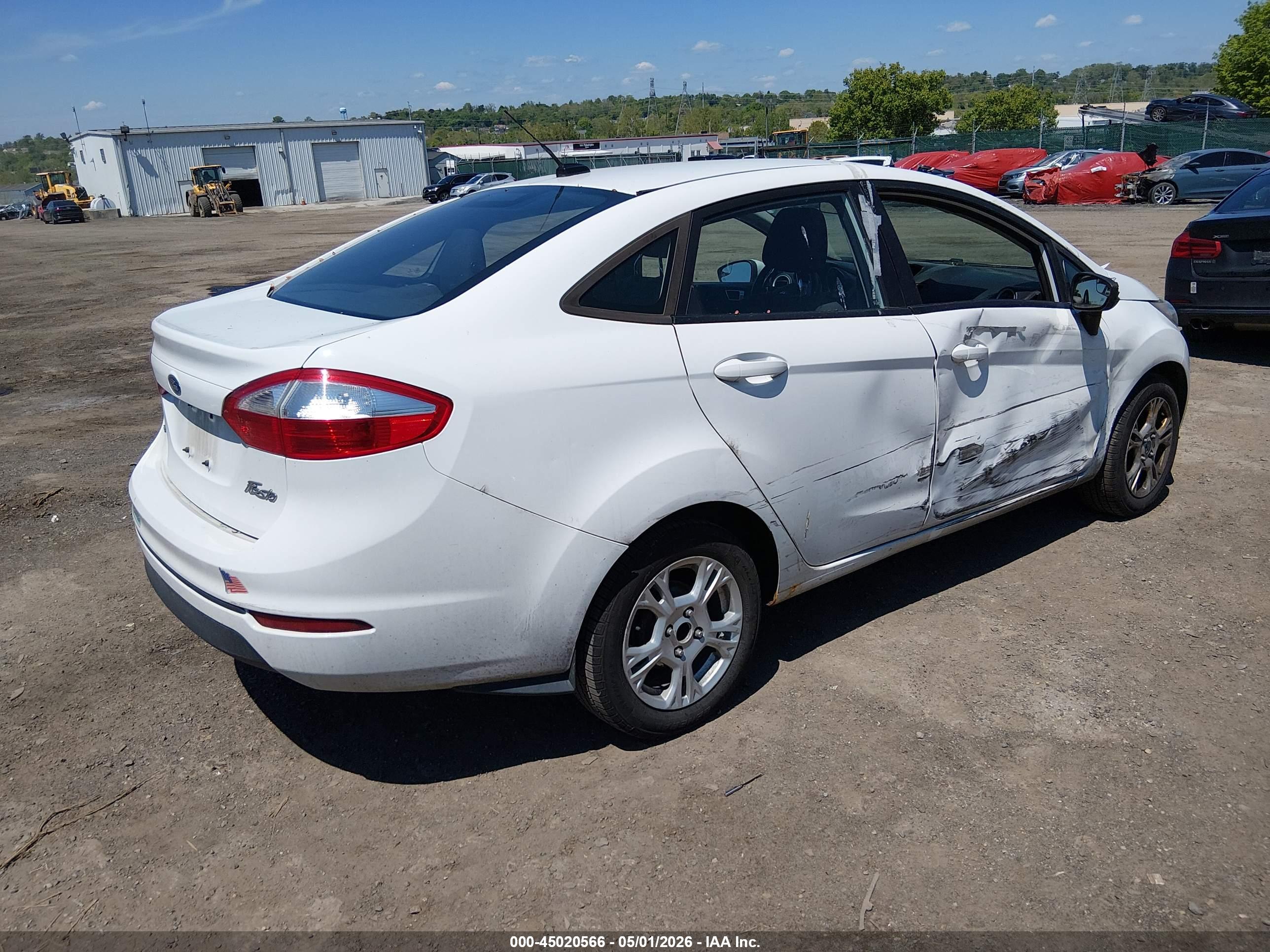 FORD FIESTA image 4