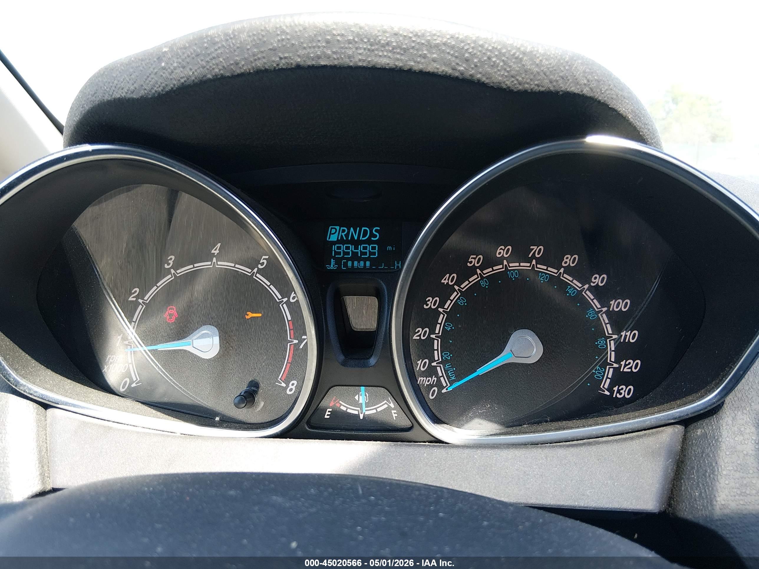 FORD FIESTA image 7