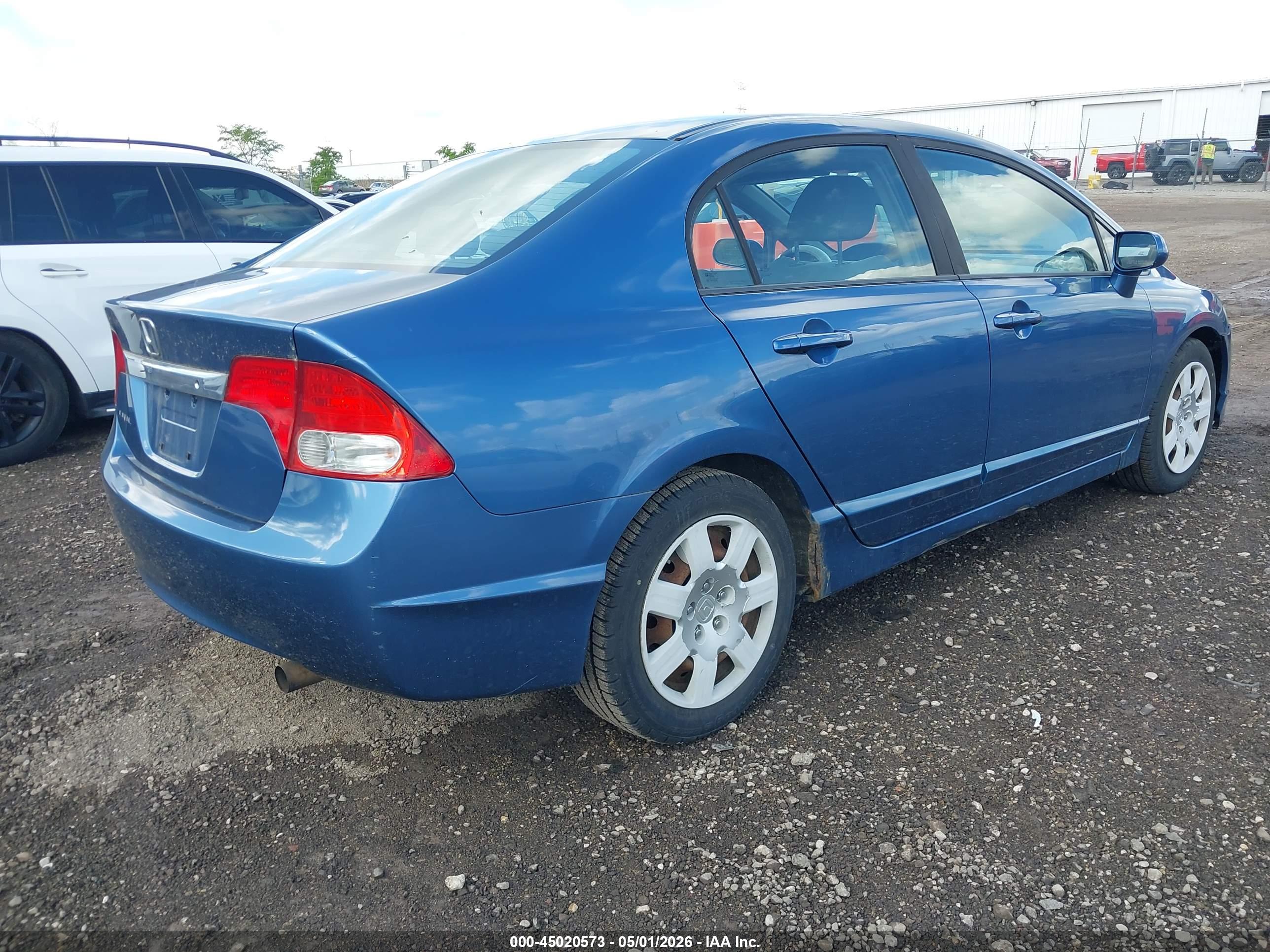 HONDA CIVIC image 4