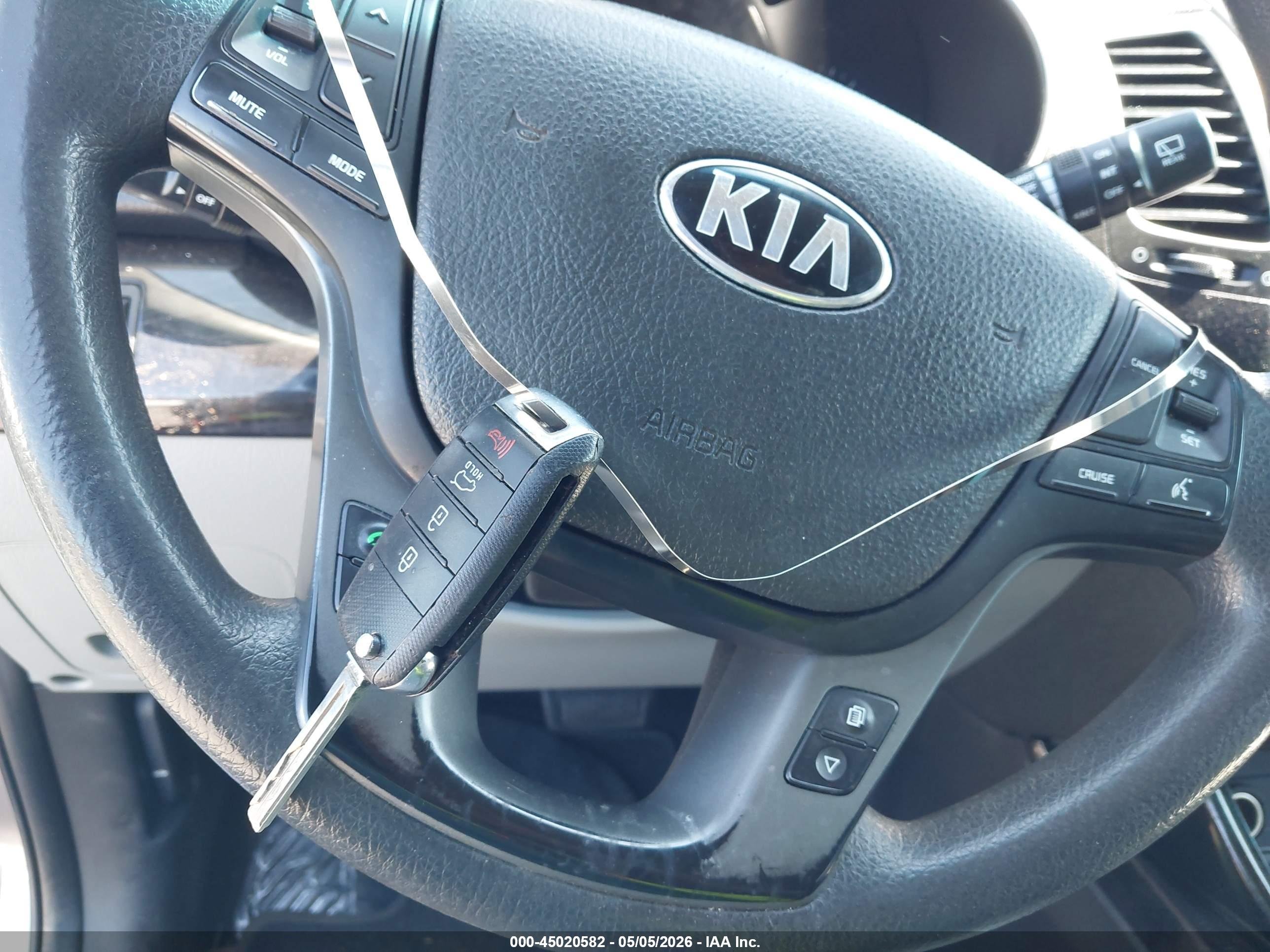 KIA SORENTO image 11