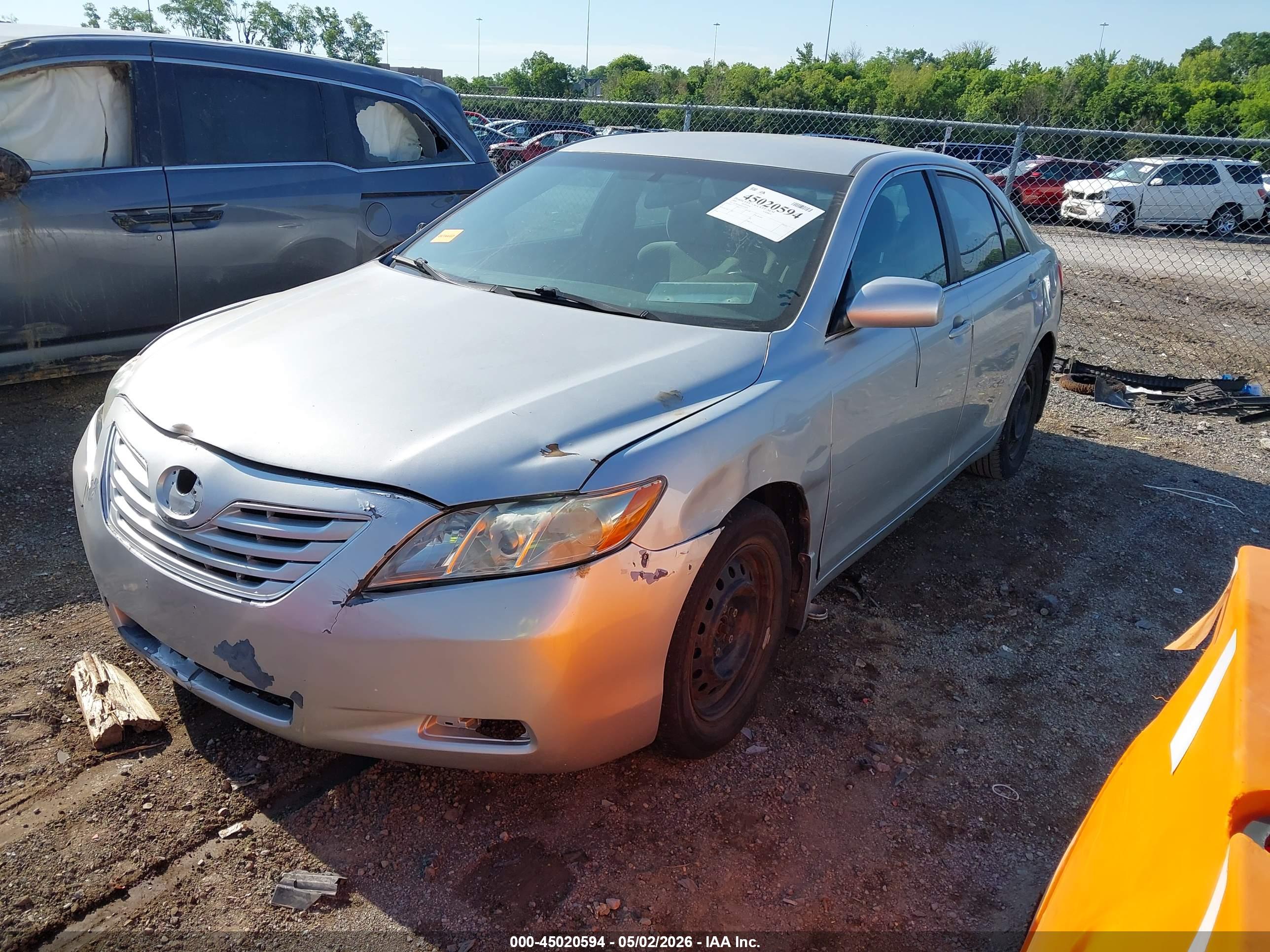 TOYOTA CAMRY image 6