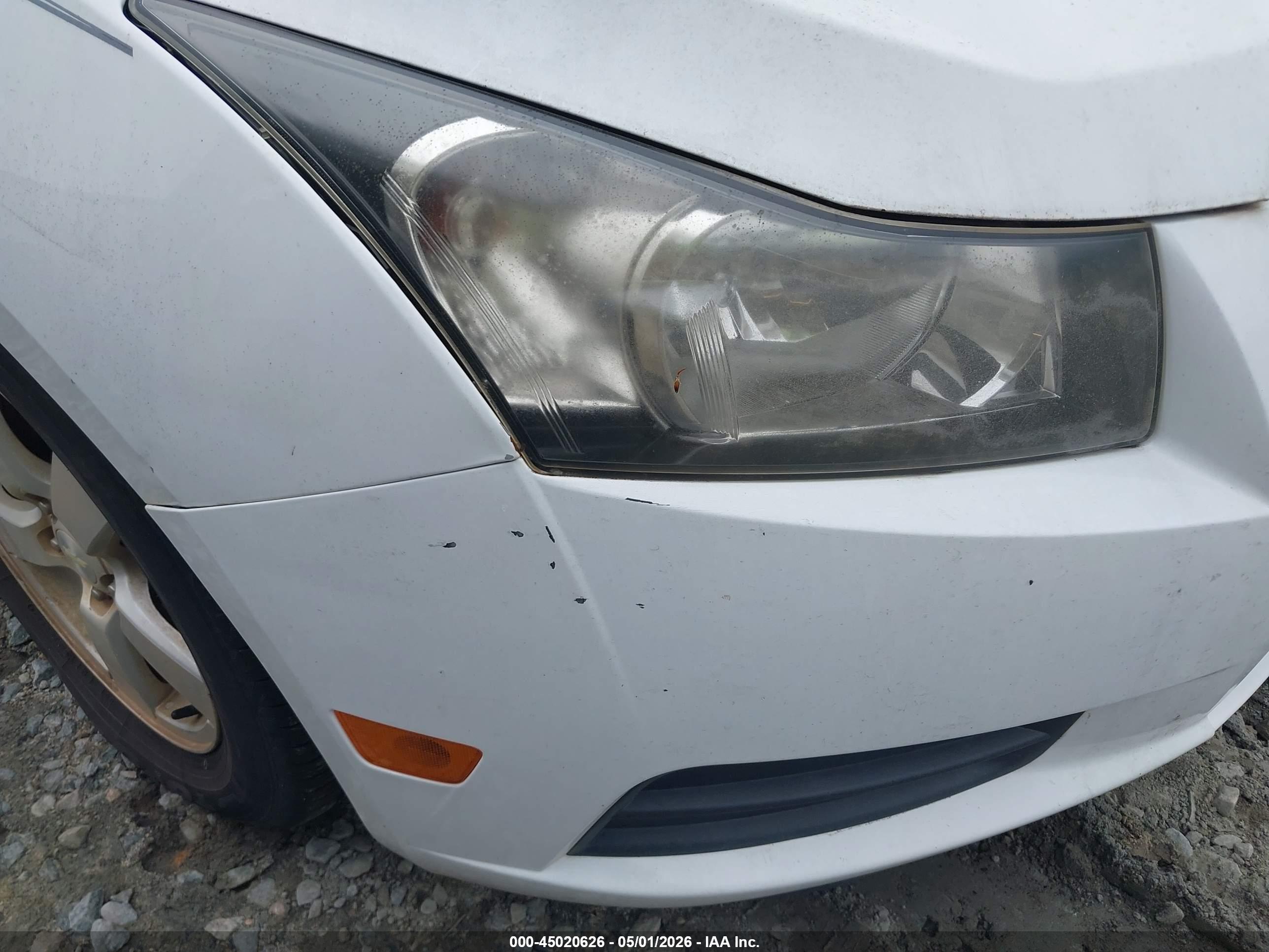 CHEVROLET CRUZE image 6