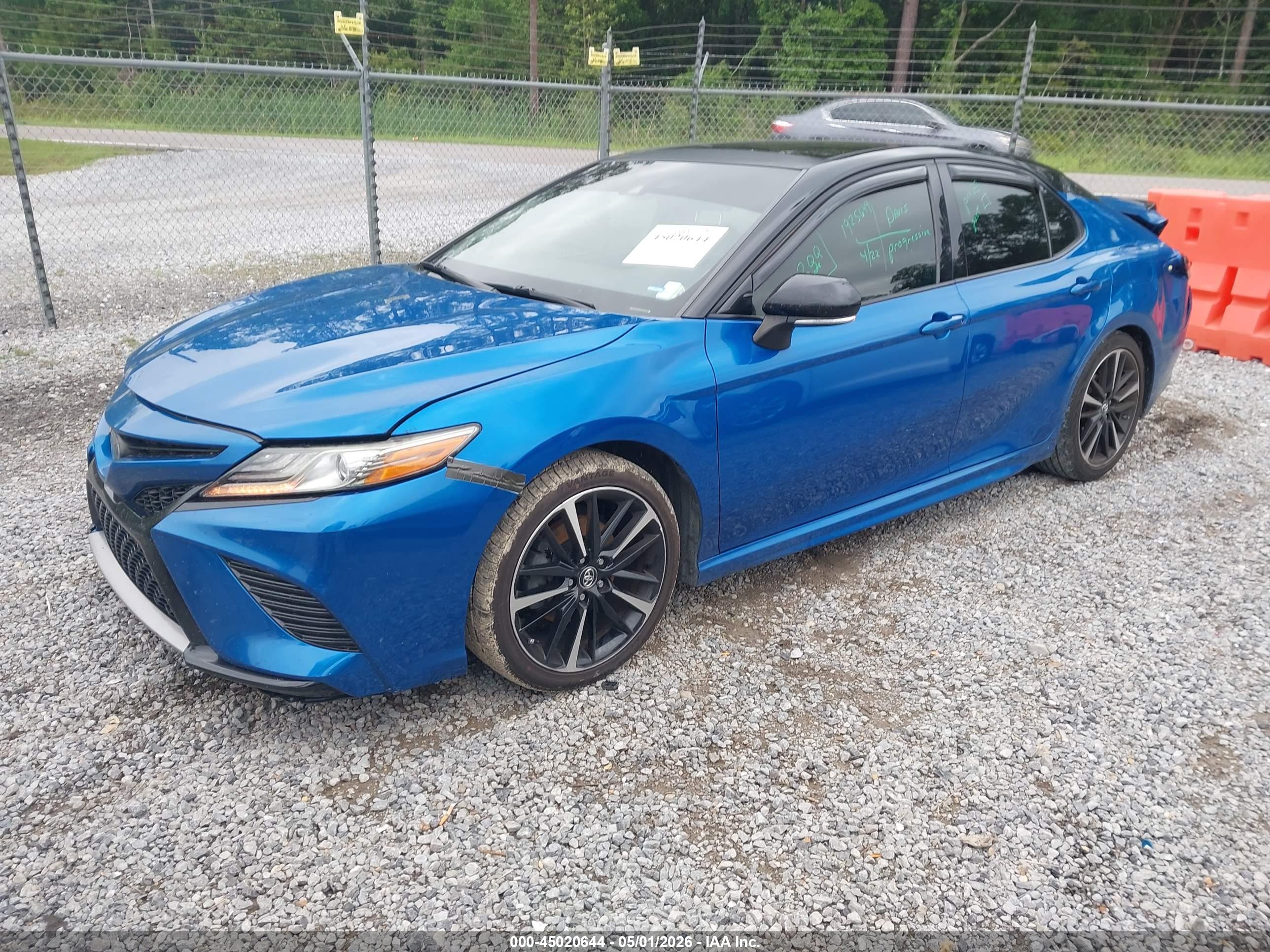TOYOTA CAMRY image 2