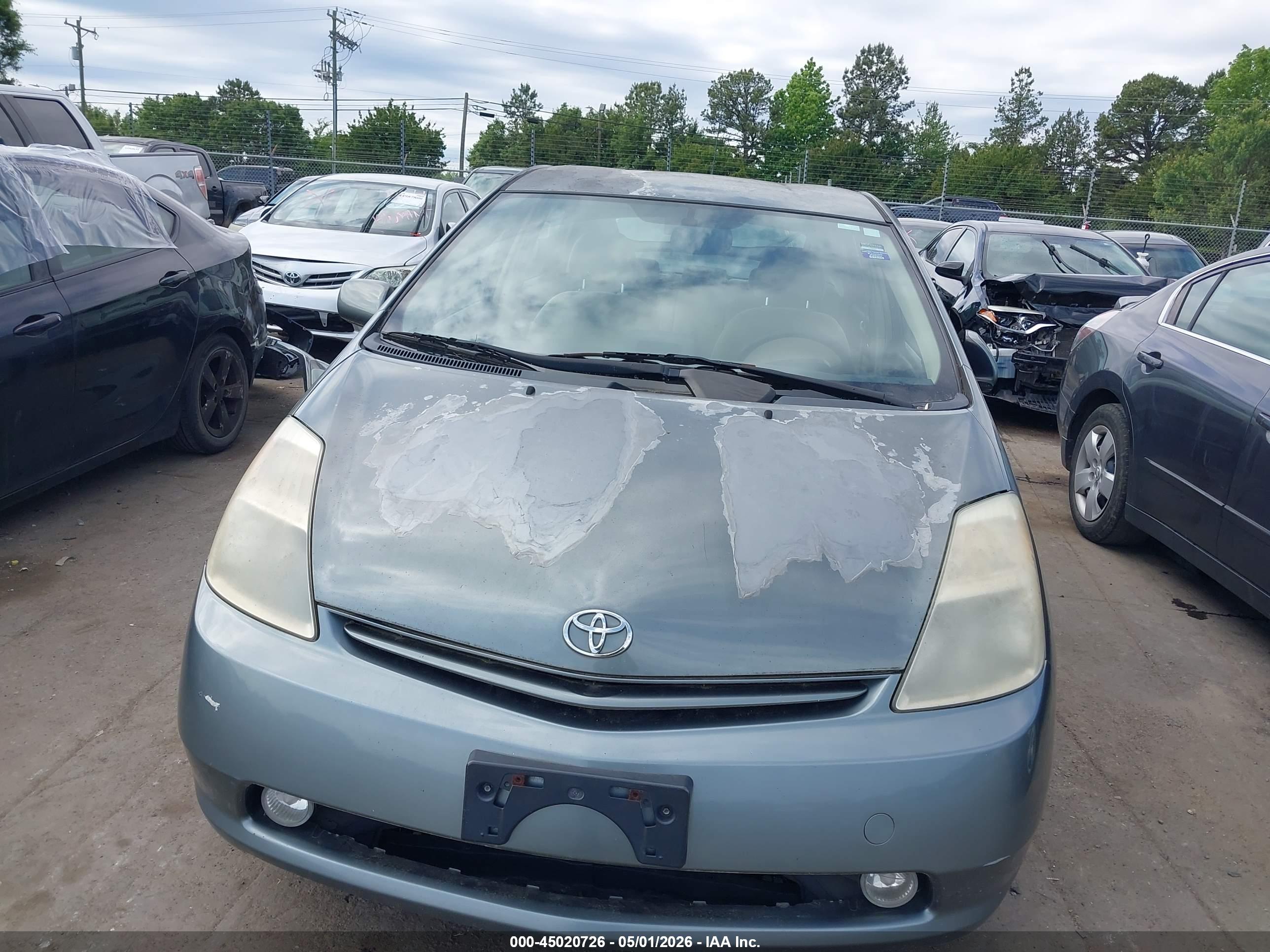 TOYOTA PRIUS image 6