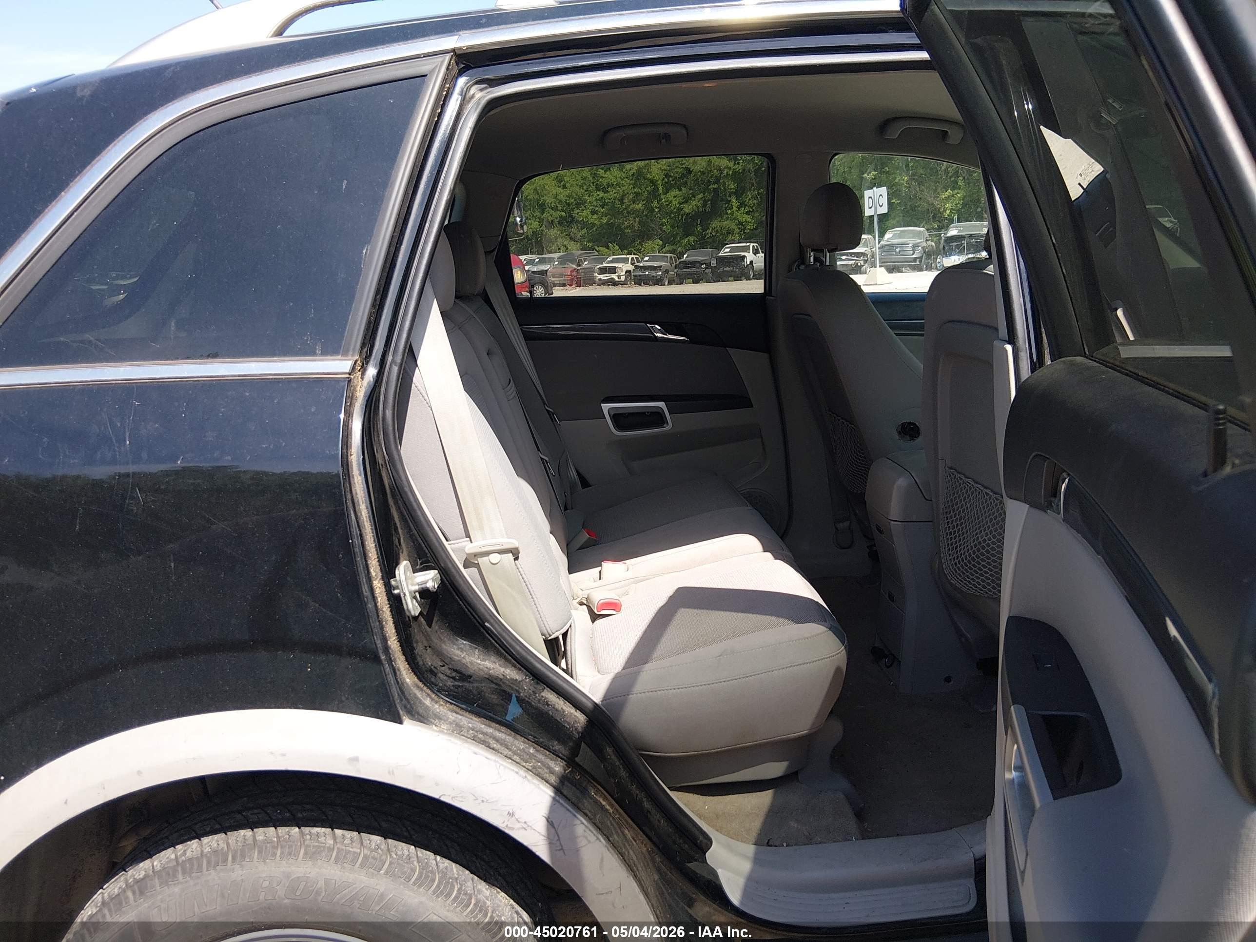 SATURN VUE image 8