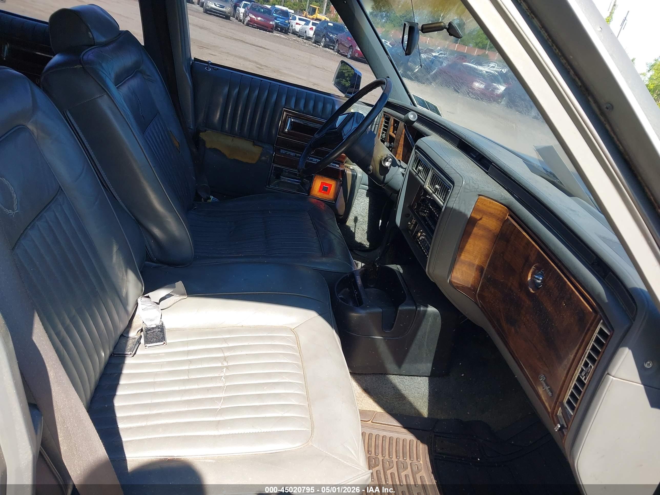 CADILLAC BROUGHAM image 5