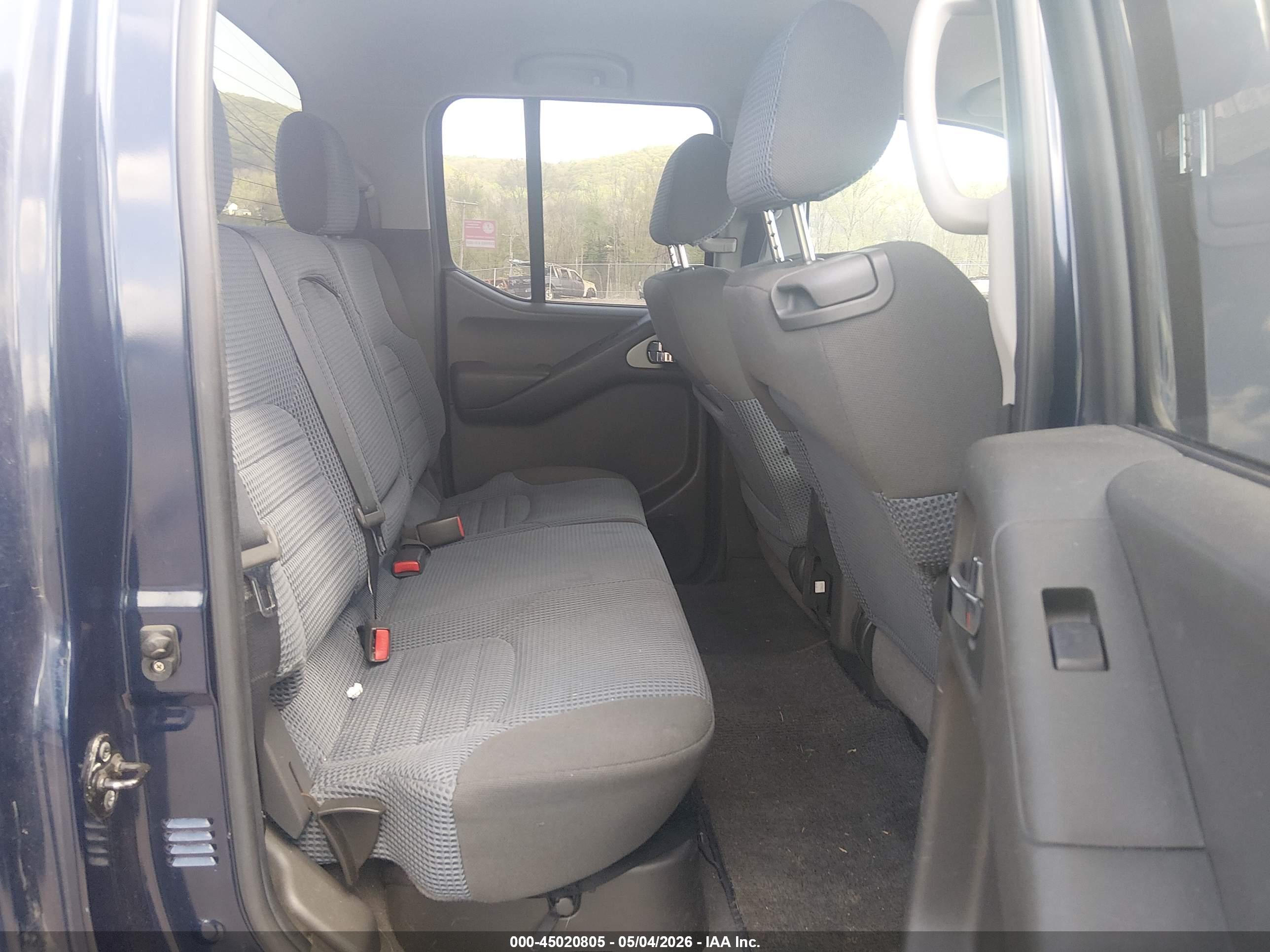 NISSAN FRONTIER image 8