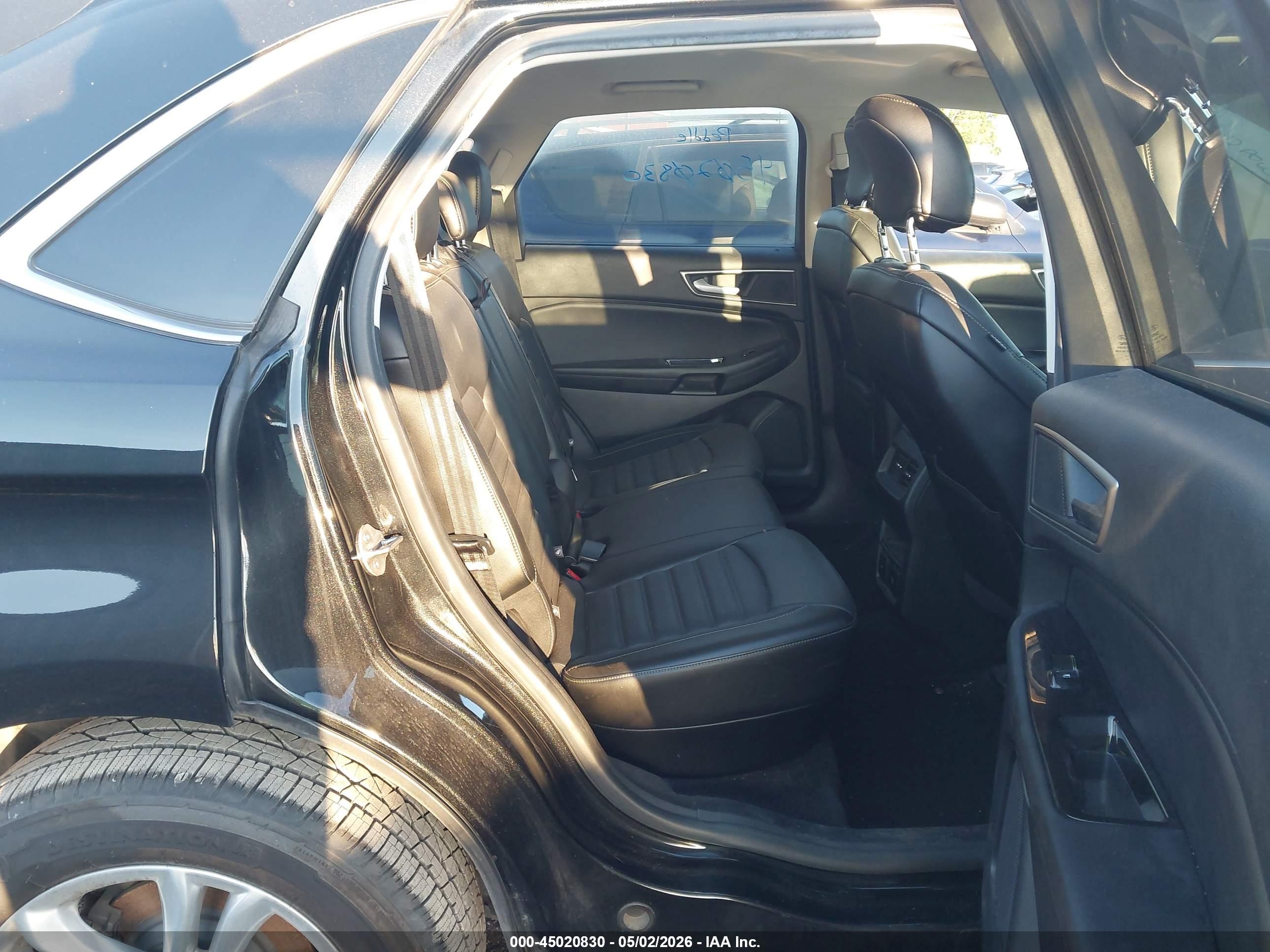 FORD EDGE image 8