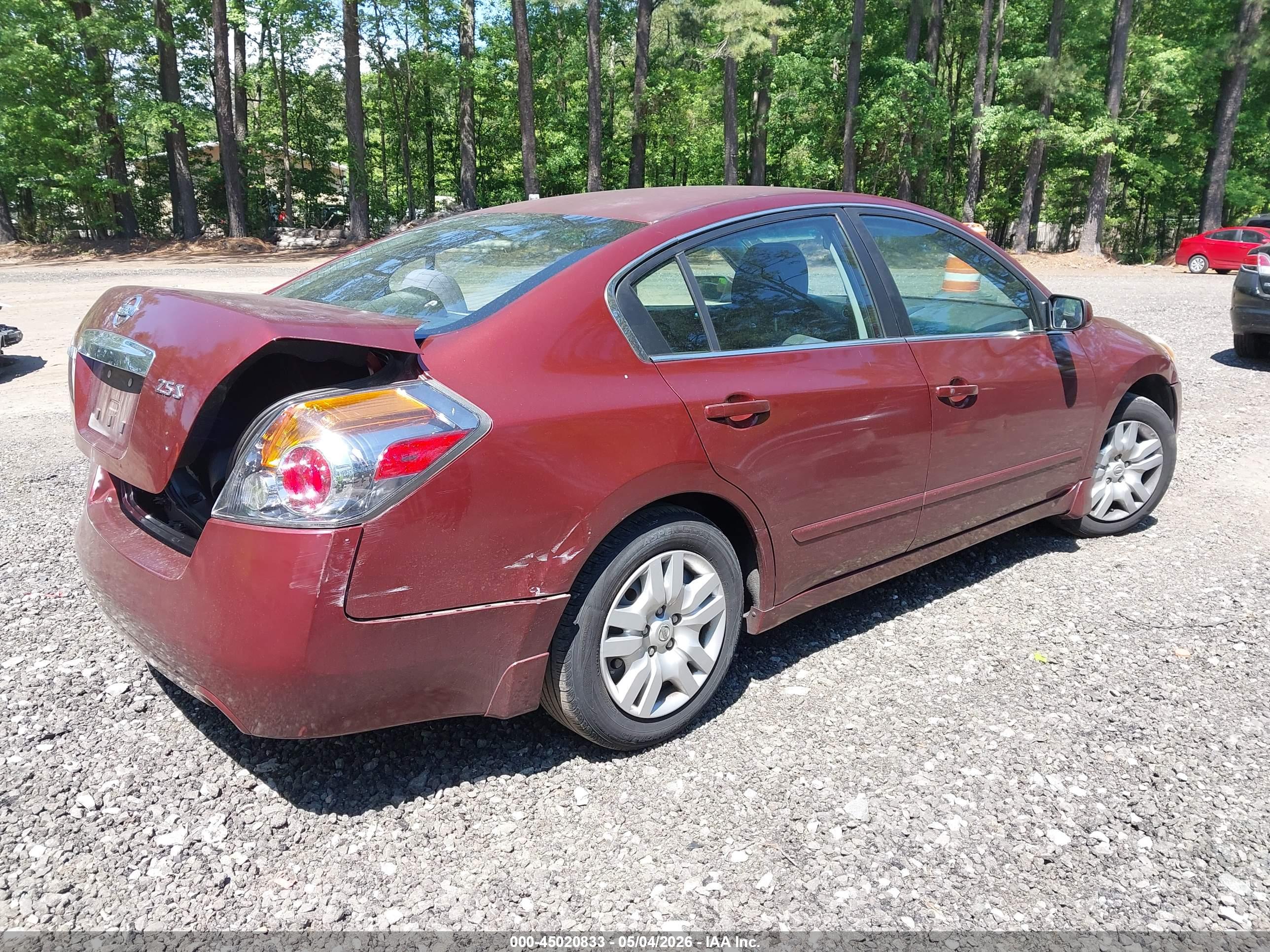 NISSAN ALTIMA image 4