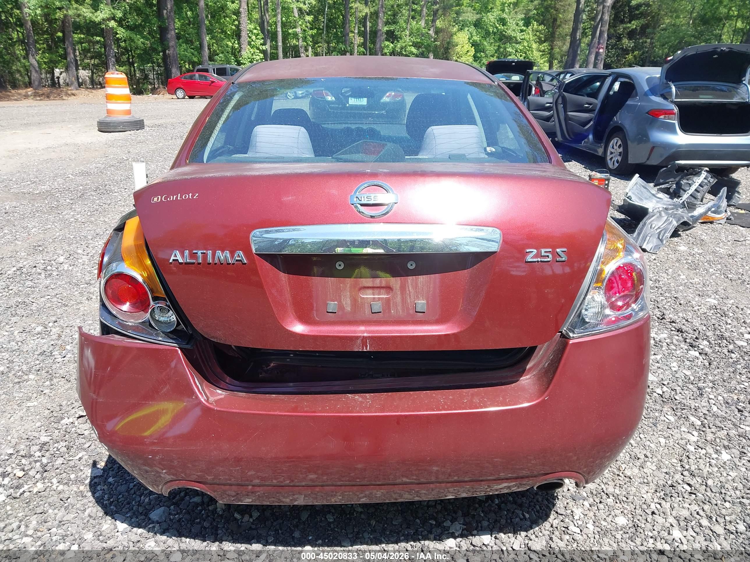 NISSAN ALTIMA image 6