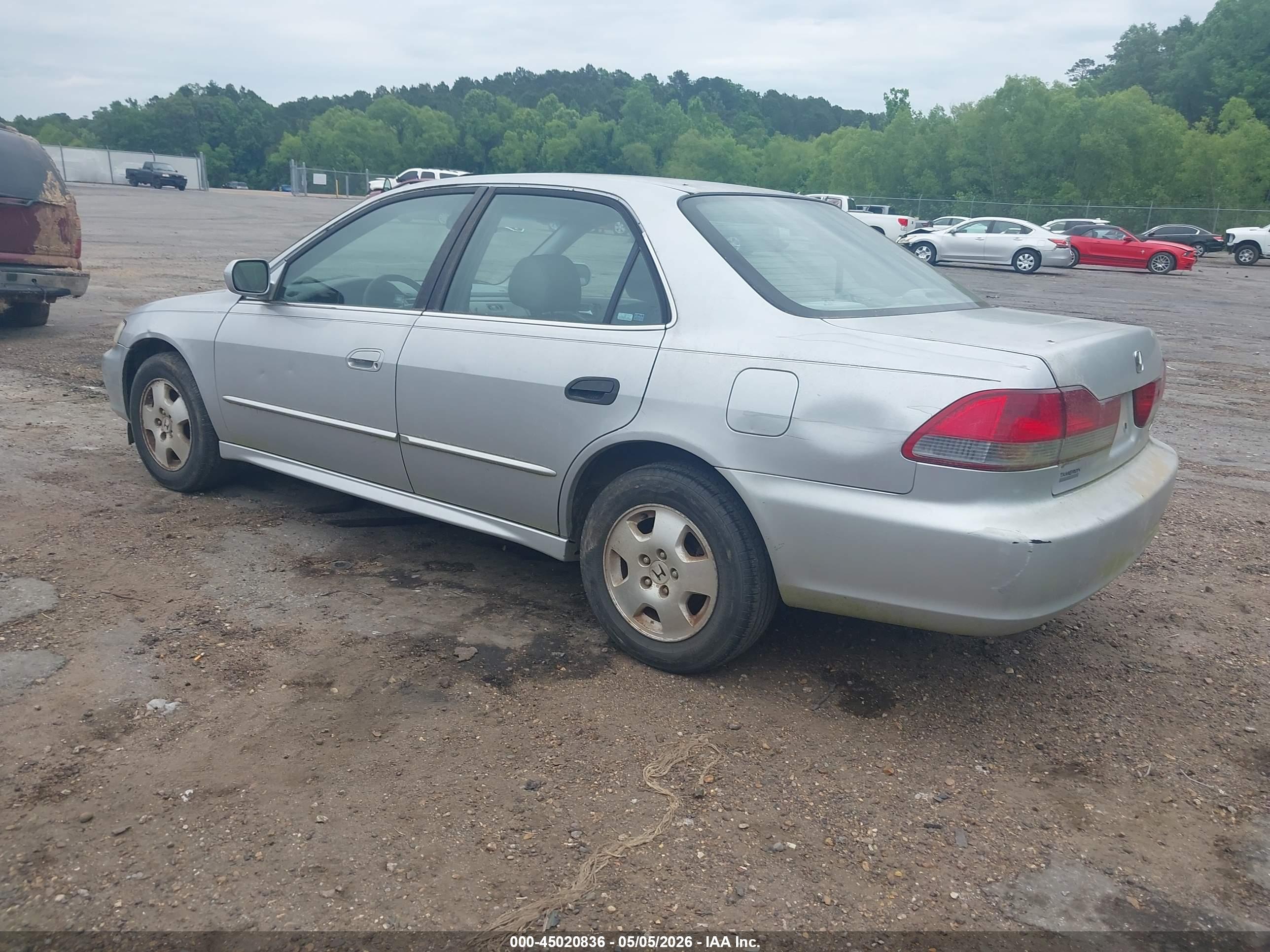 HONDA ACCORD image 3