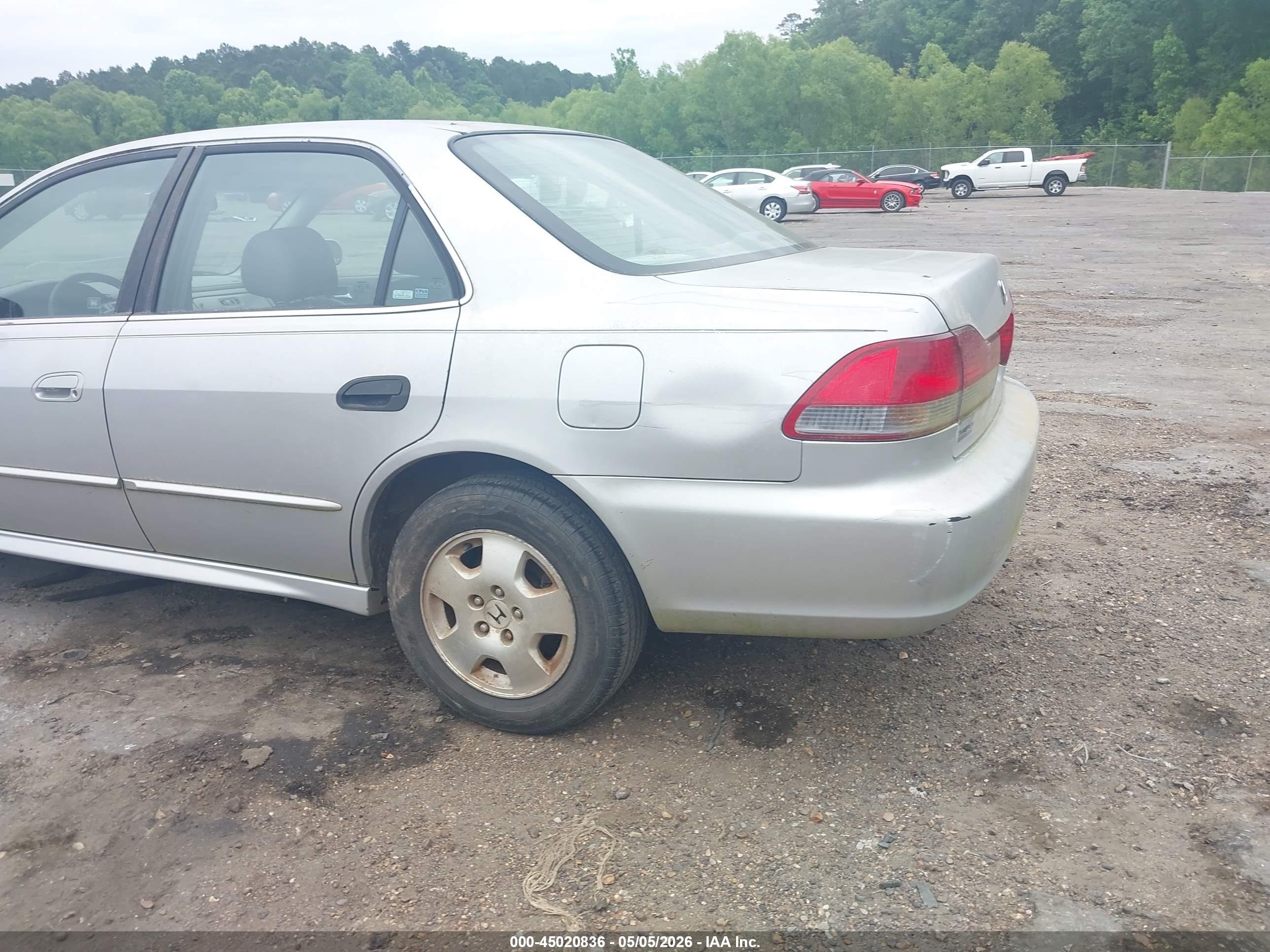 HONDA ACCORD image 6