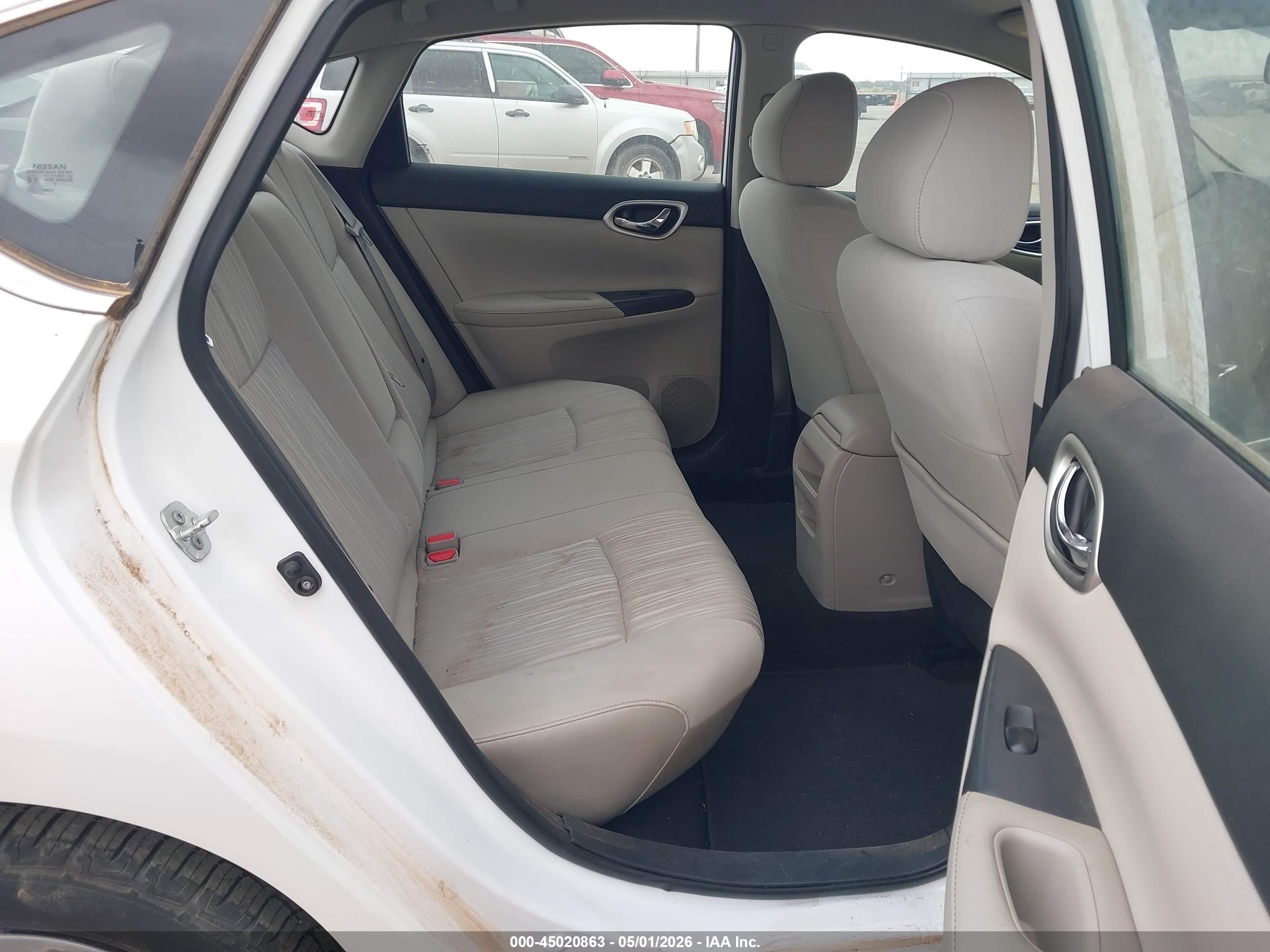 NISSAN SENTRA image 8
