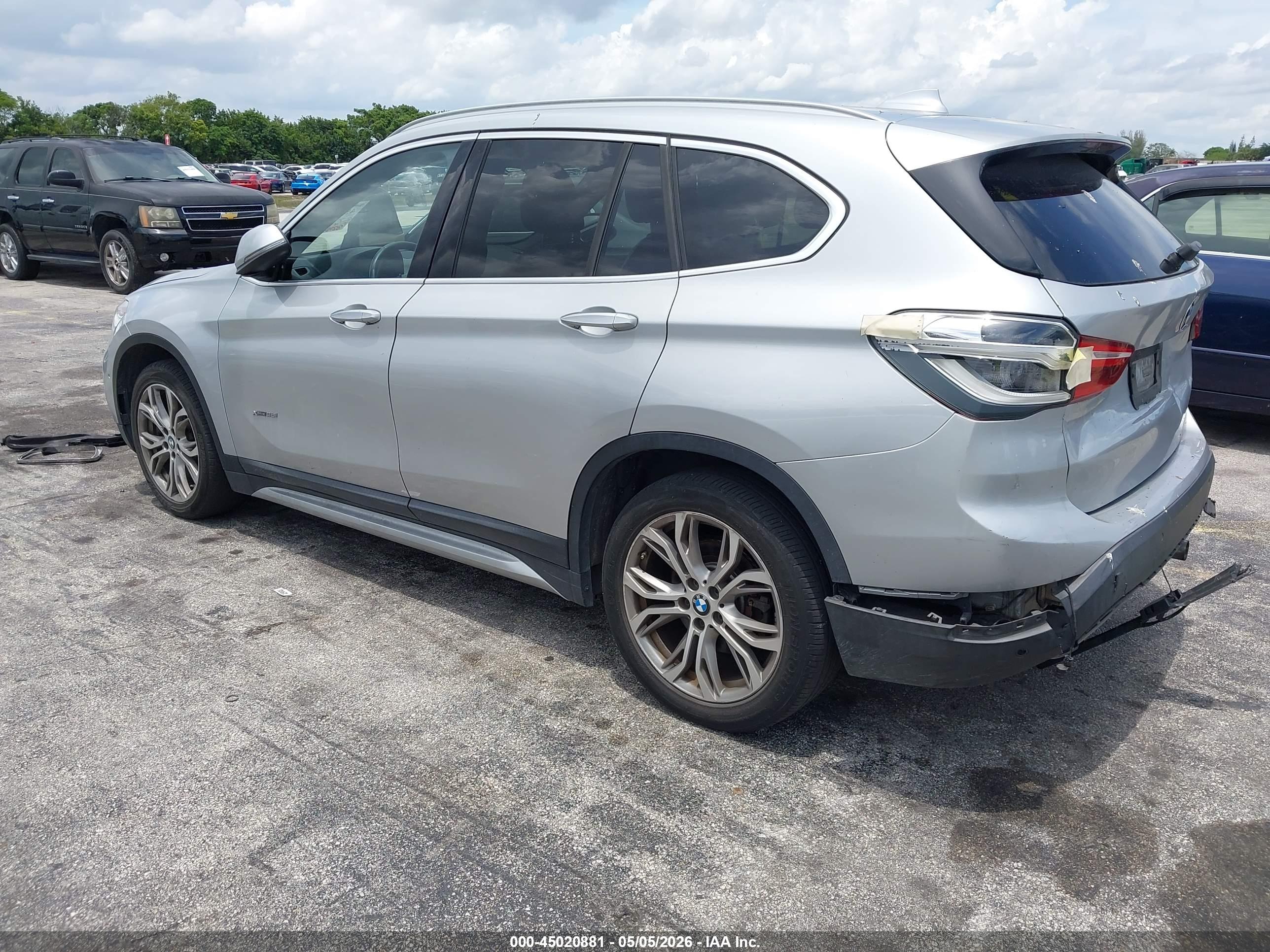 BMW X1 image 3
