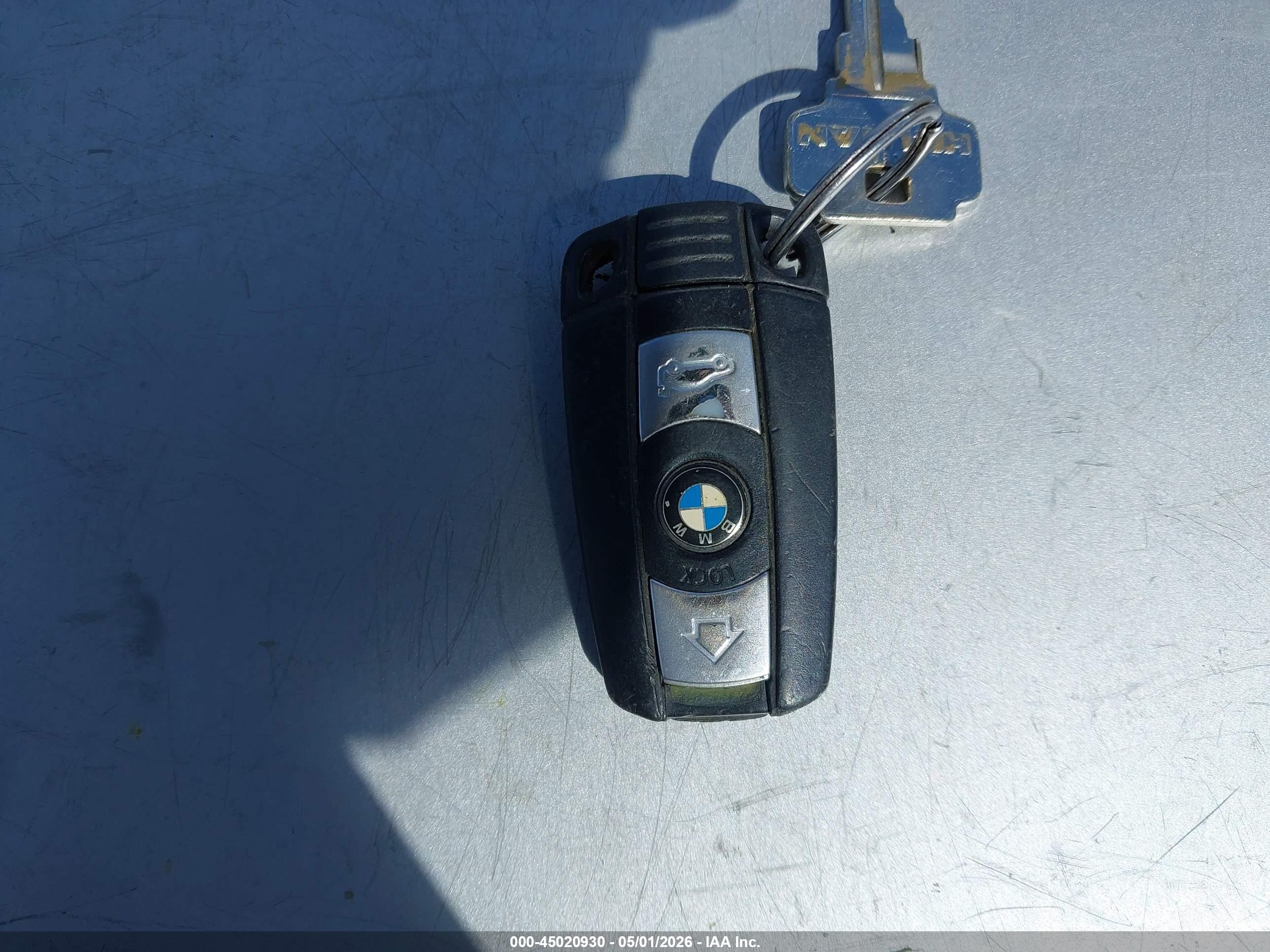BMW 328I image 11