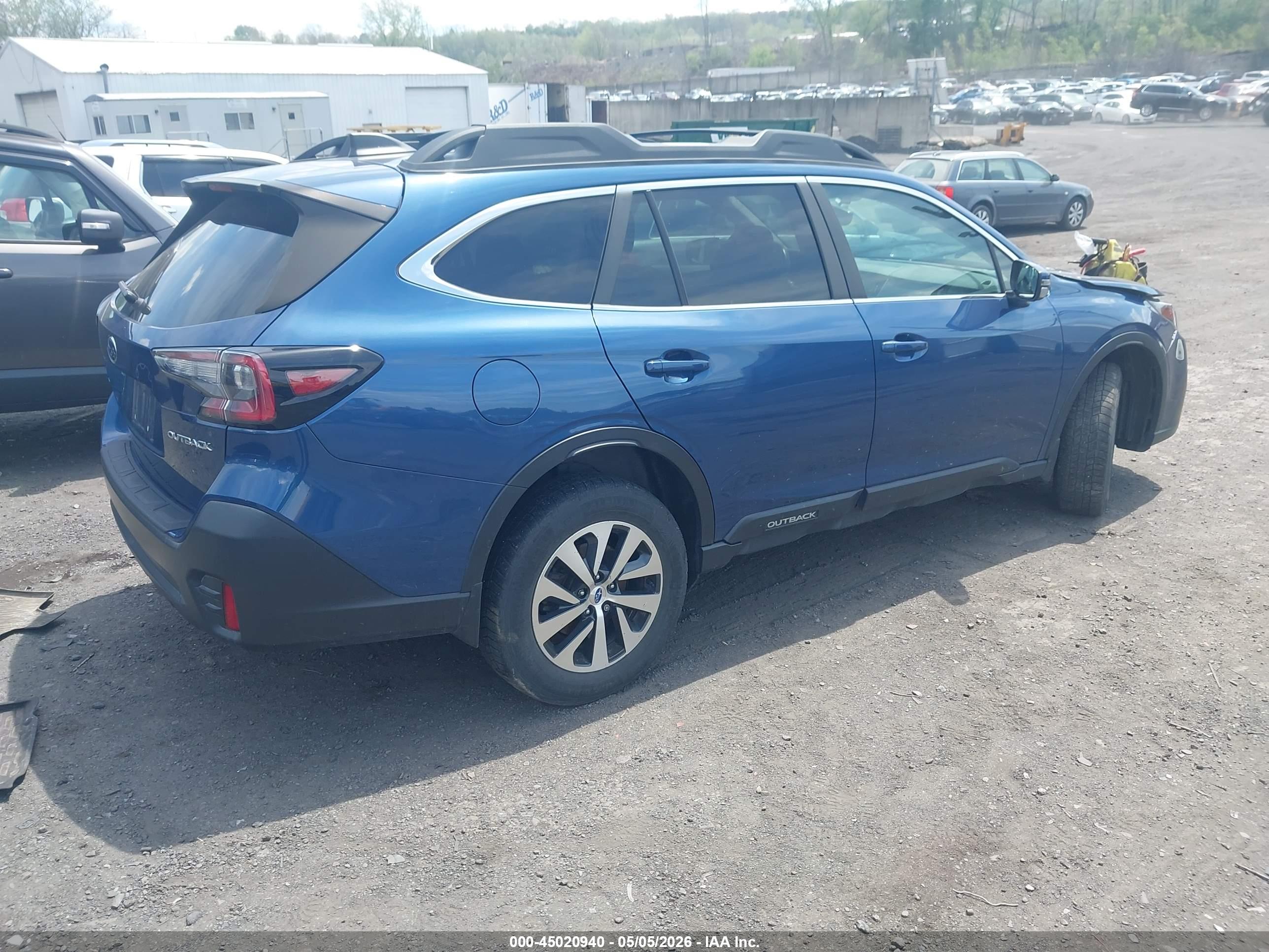 SUBARU OUTBACK image 4