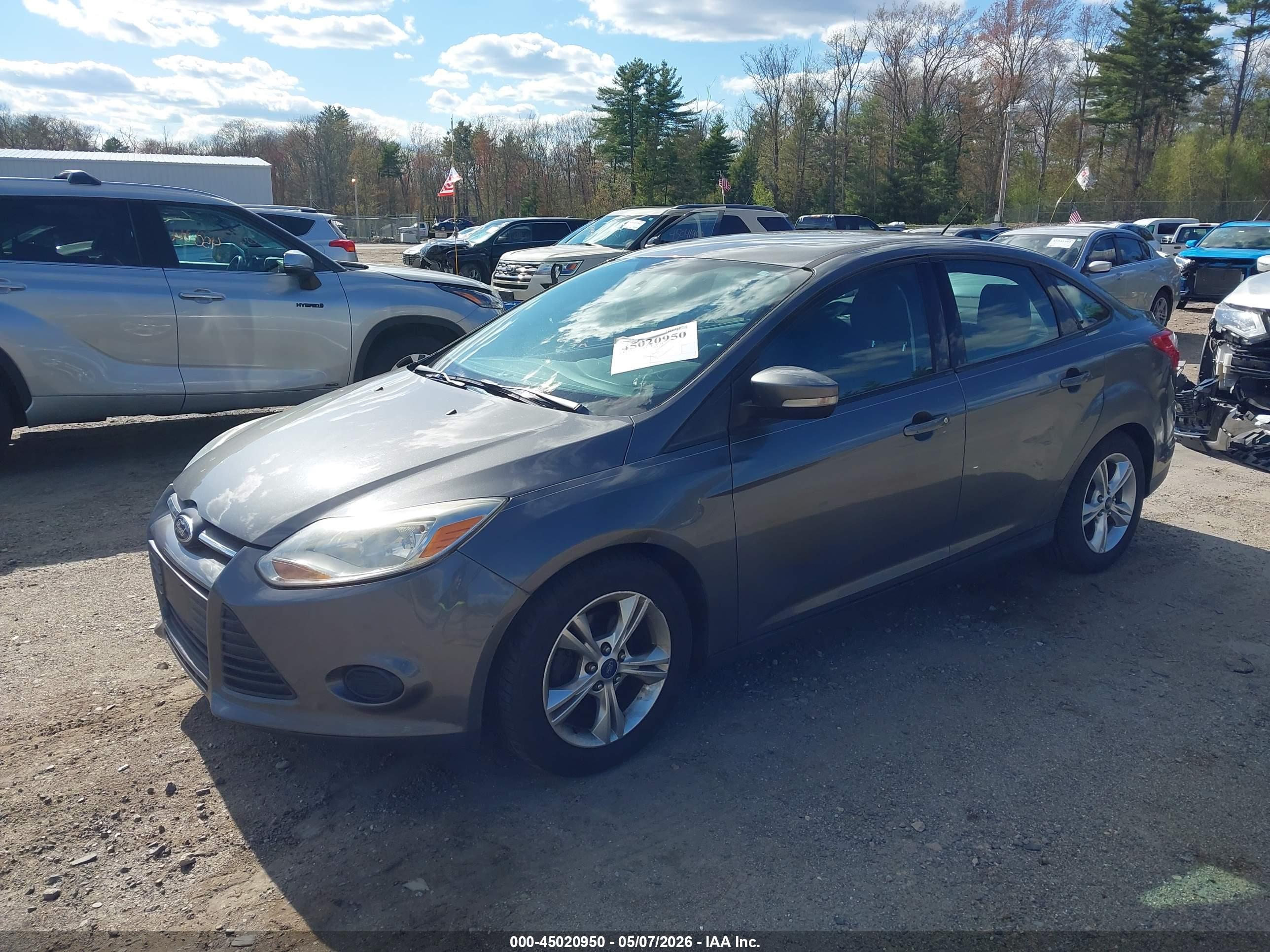 FORD FOCUS image 2
