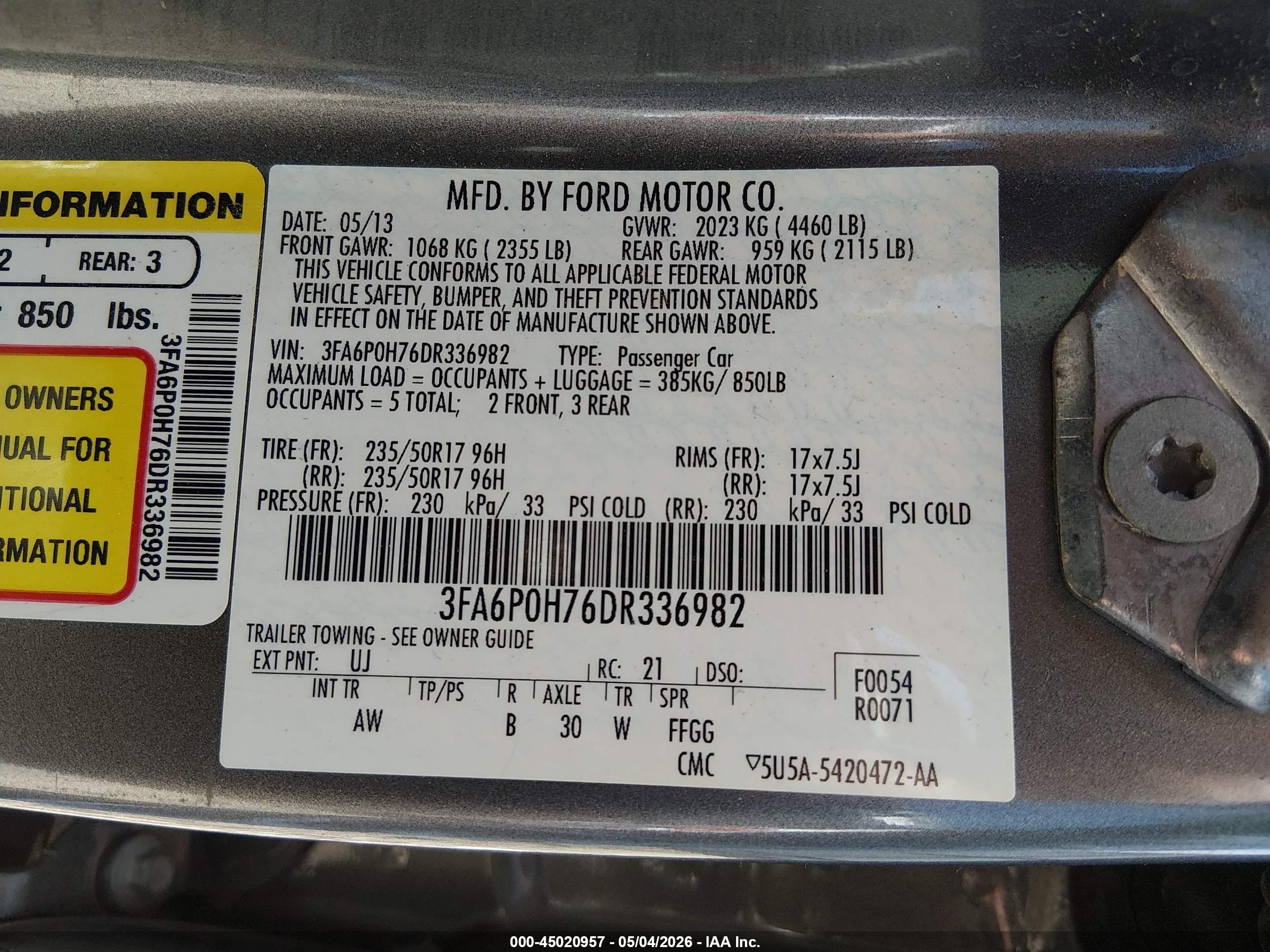 FORD FUSION image 9