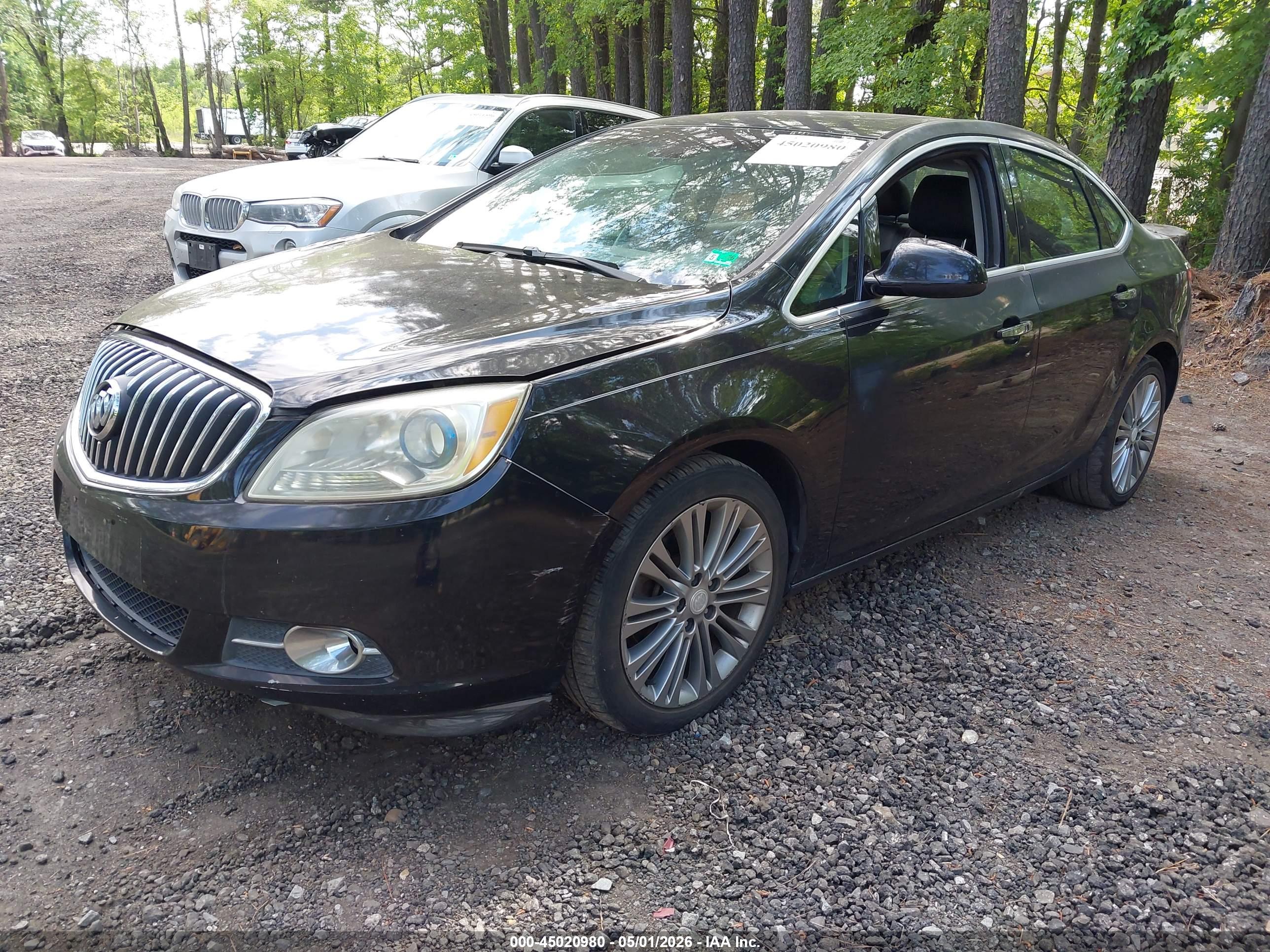 BUICK VERANO image 2