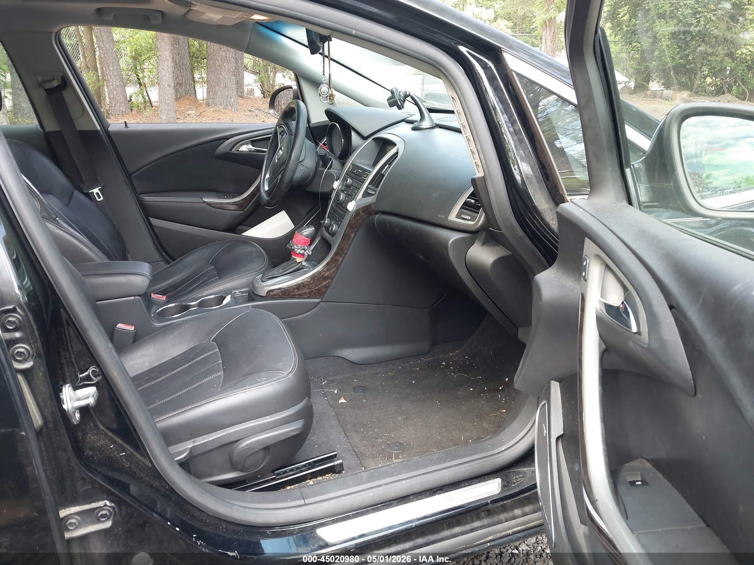 BUICK VERANO image 5