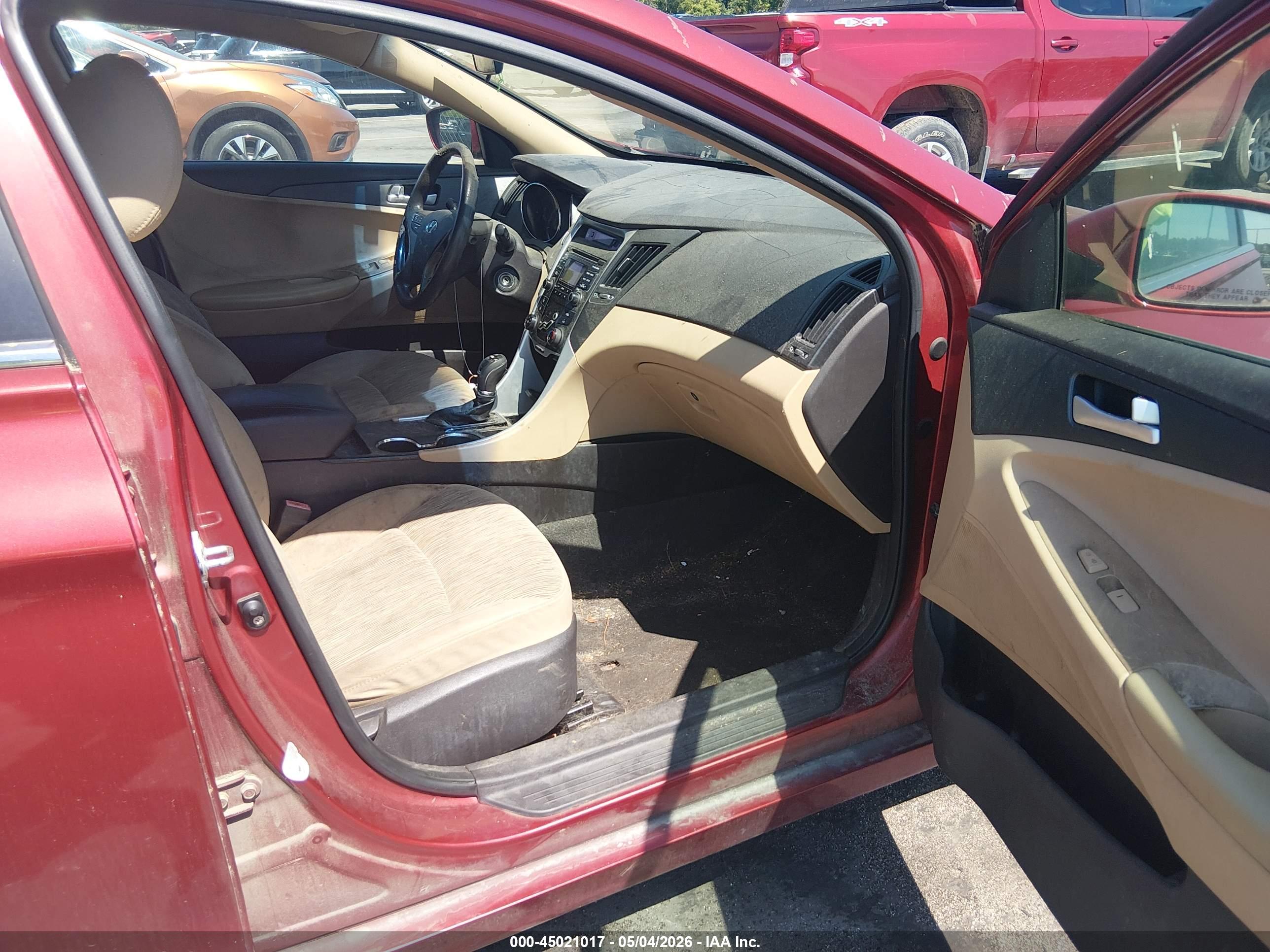 HYUNDAI SONATA image 5