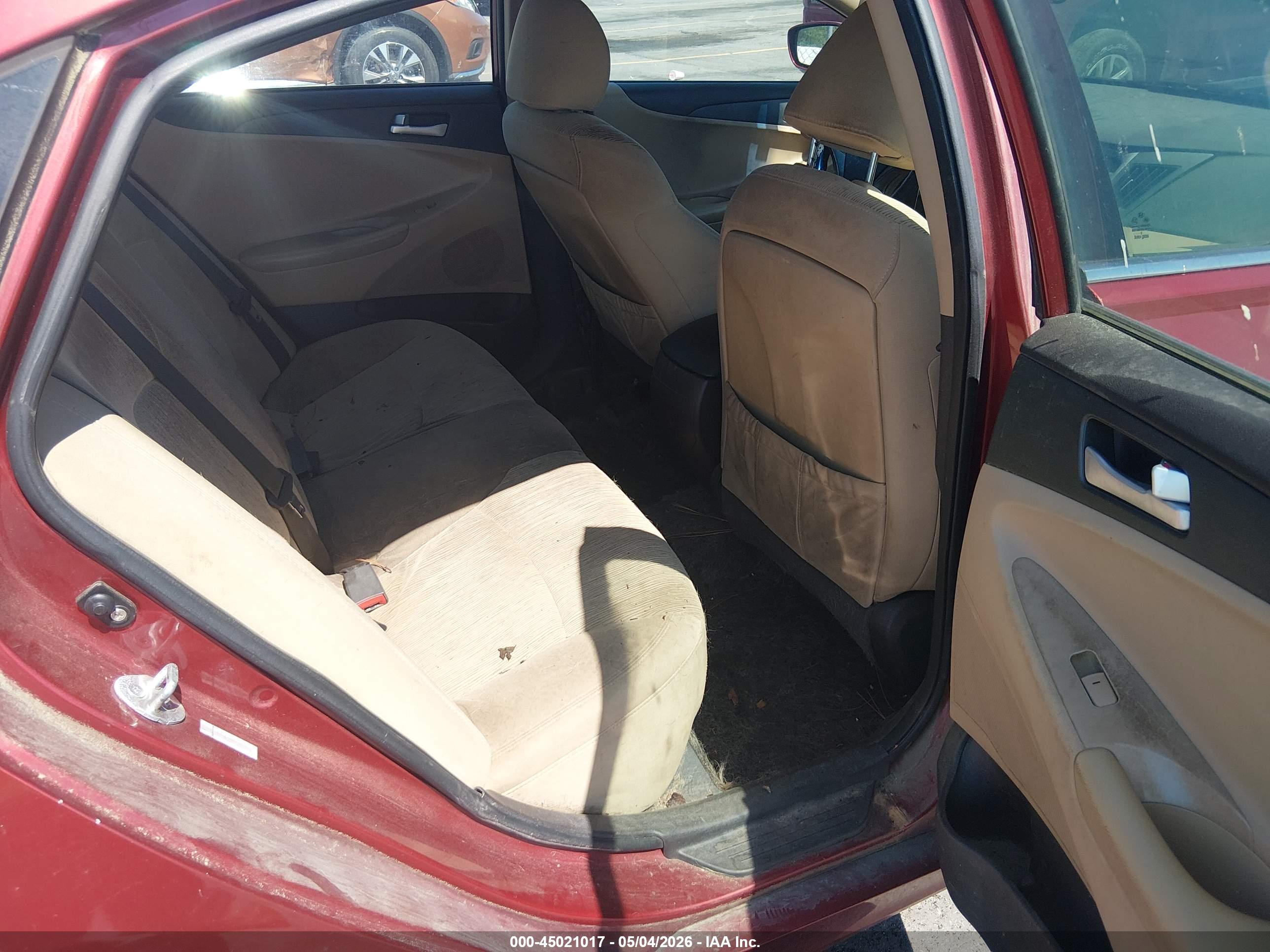 HYUNDAI SONATA image 8