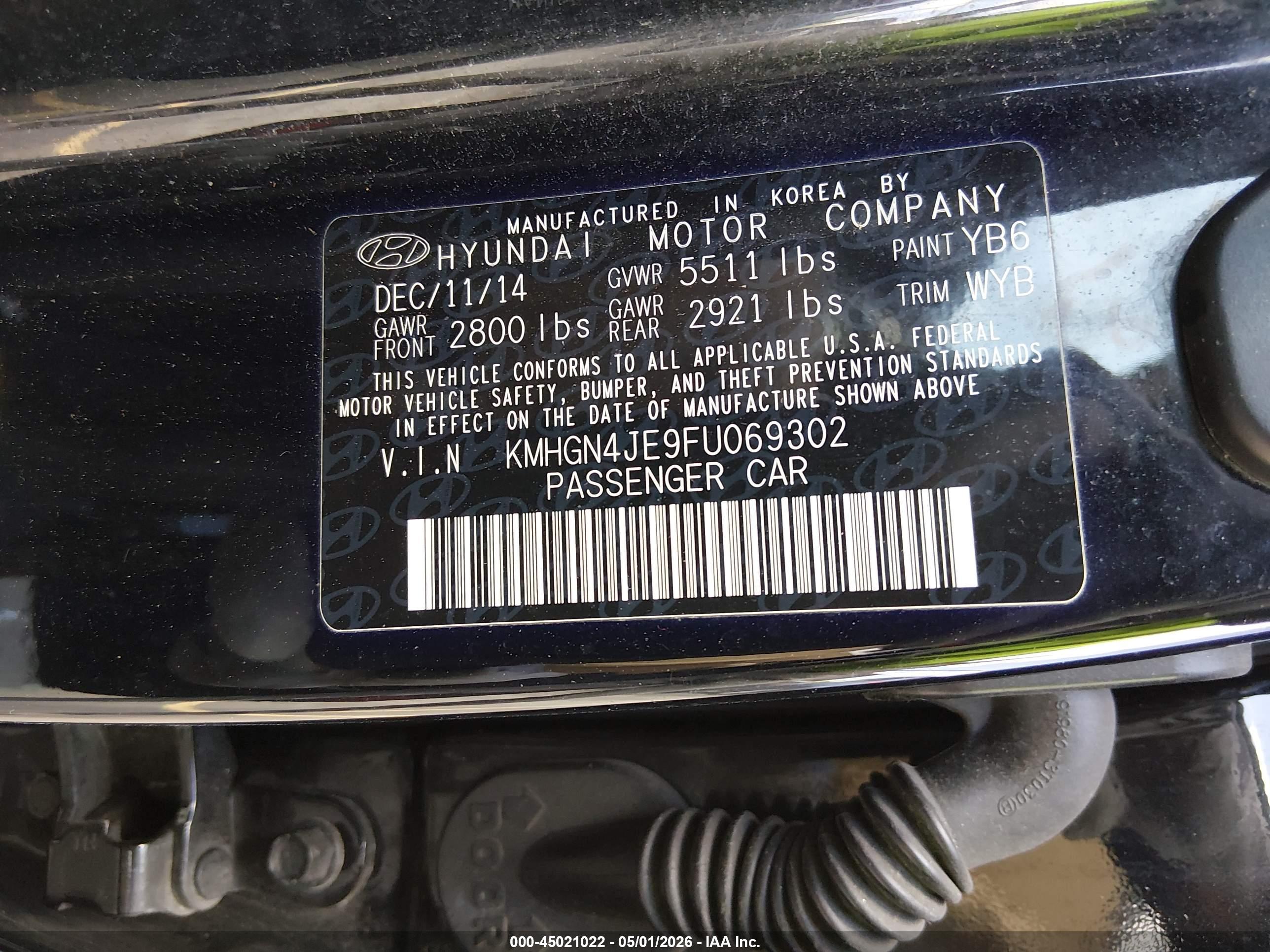 HYUNDAI GENESIS image 9