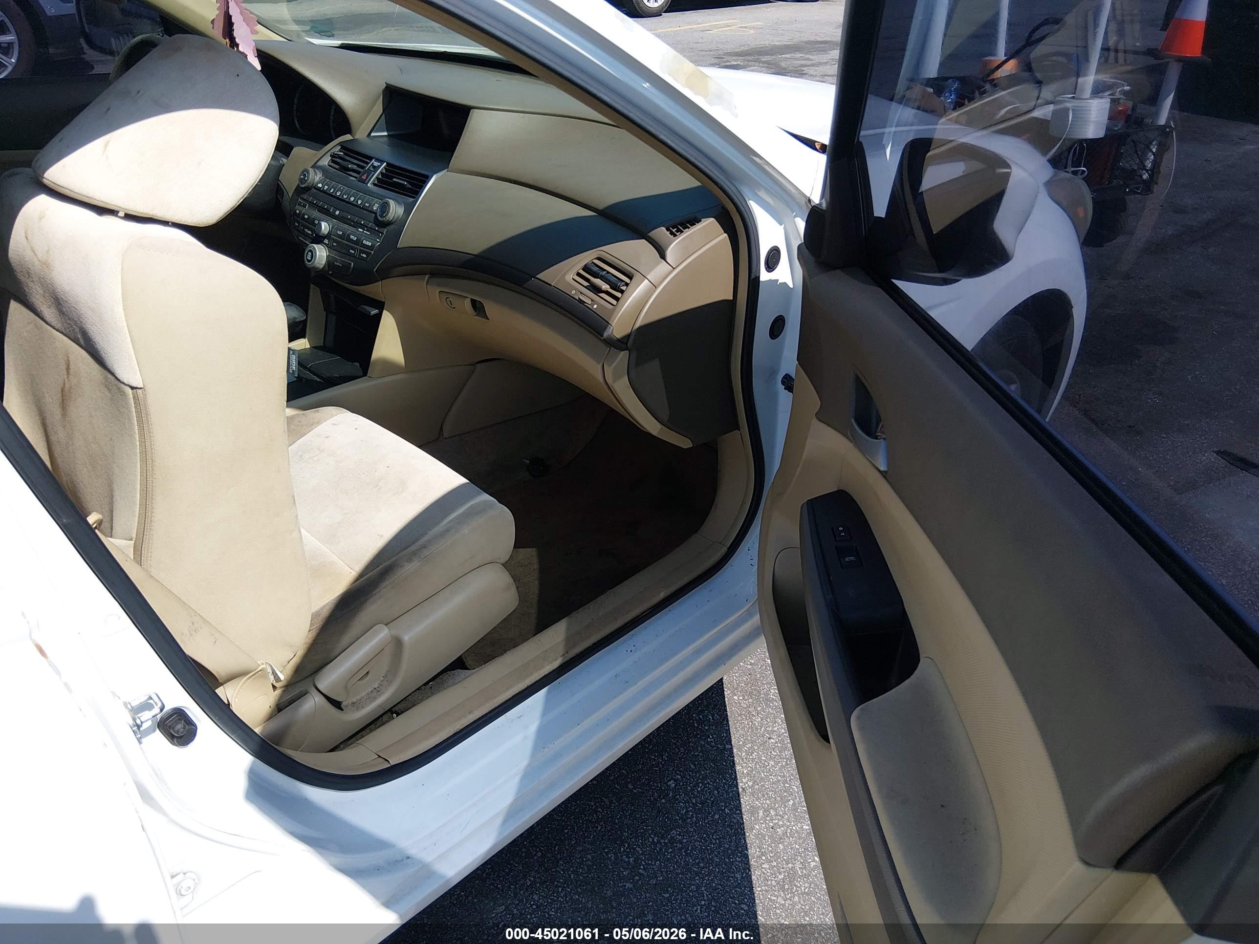 HONDA ACCORD image 5
