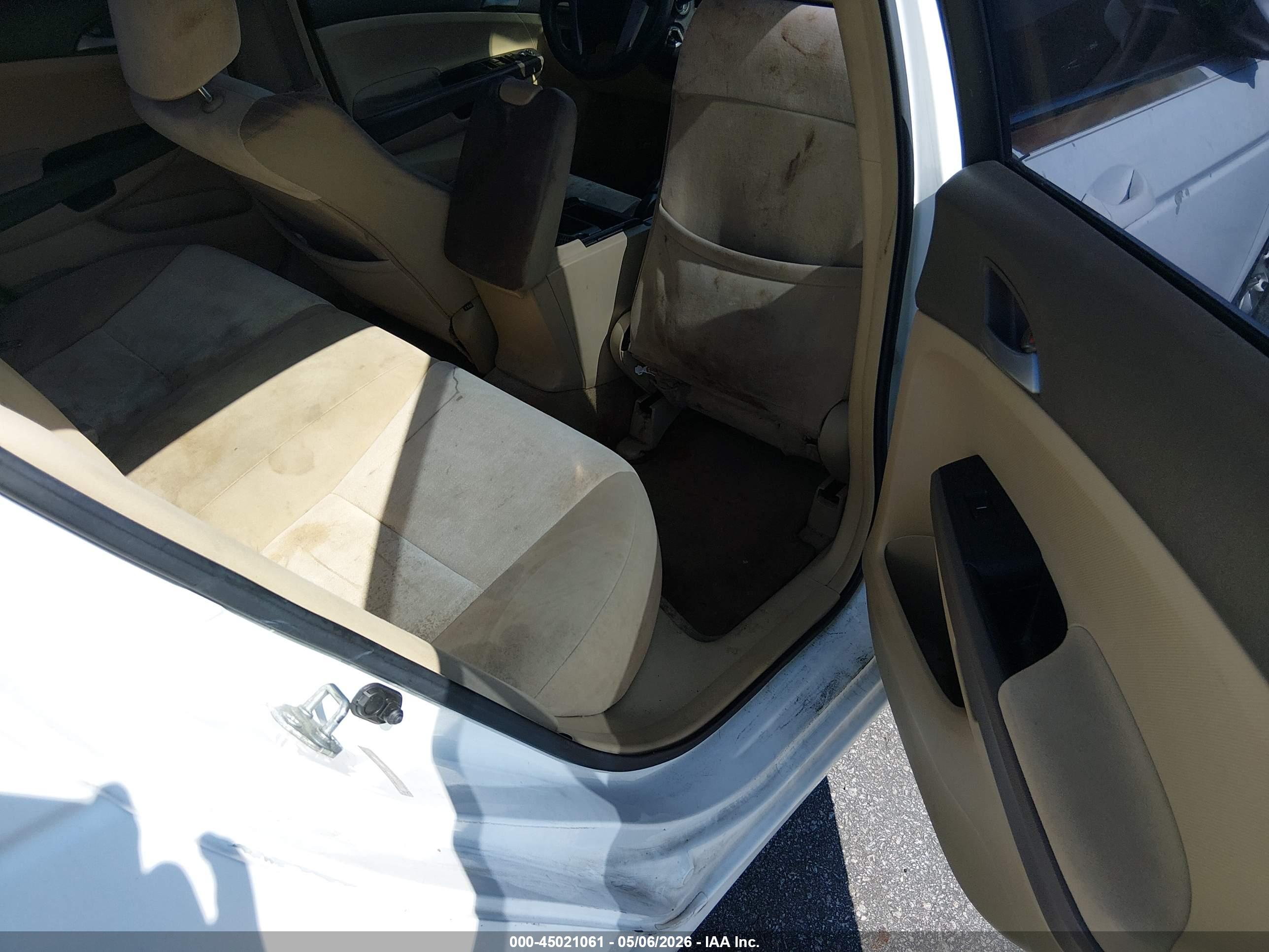 HONDA ACCORD image 8