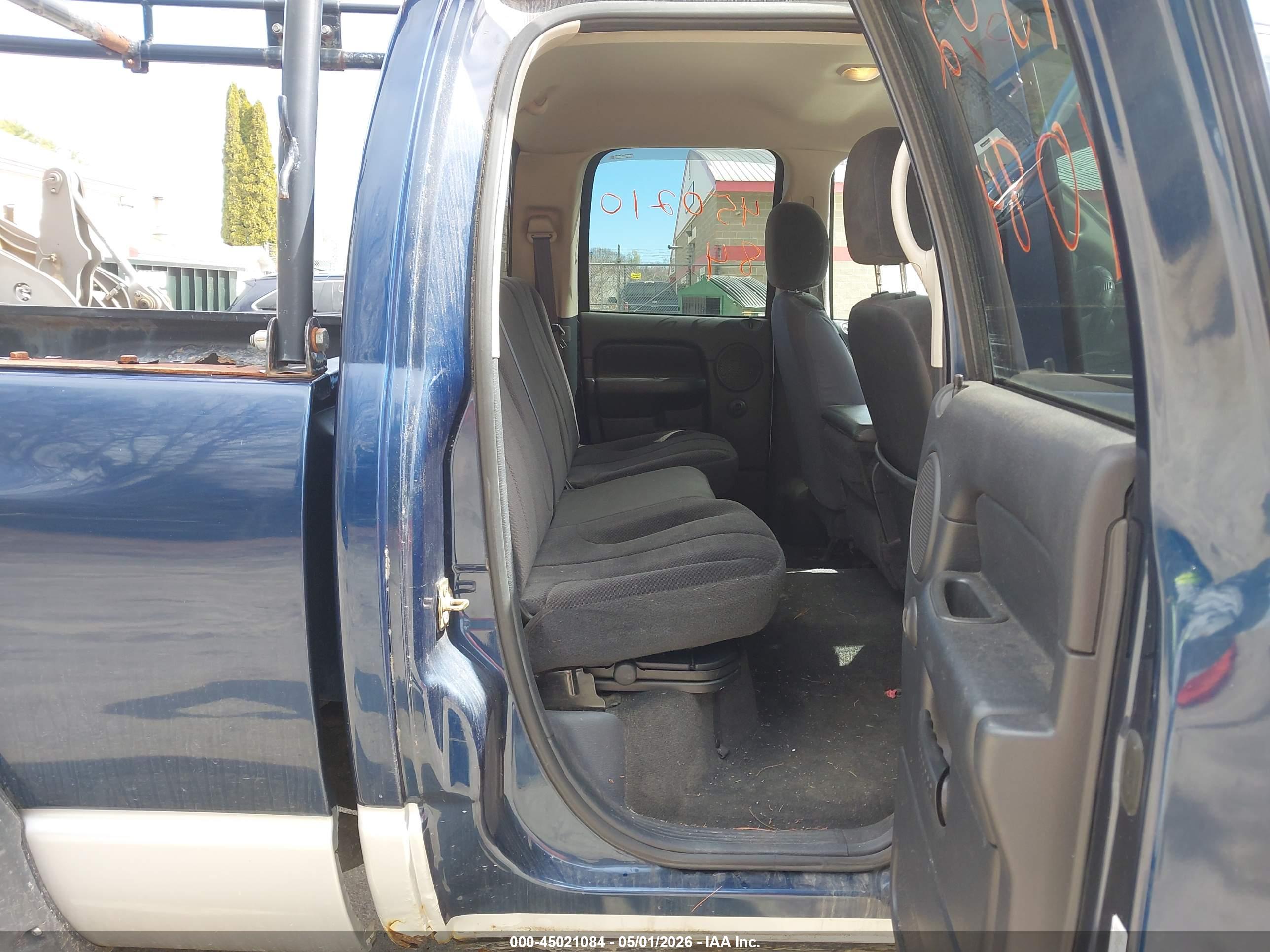 DODGE RAM image 8