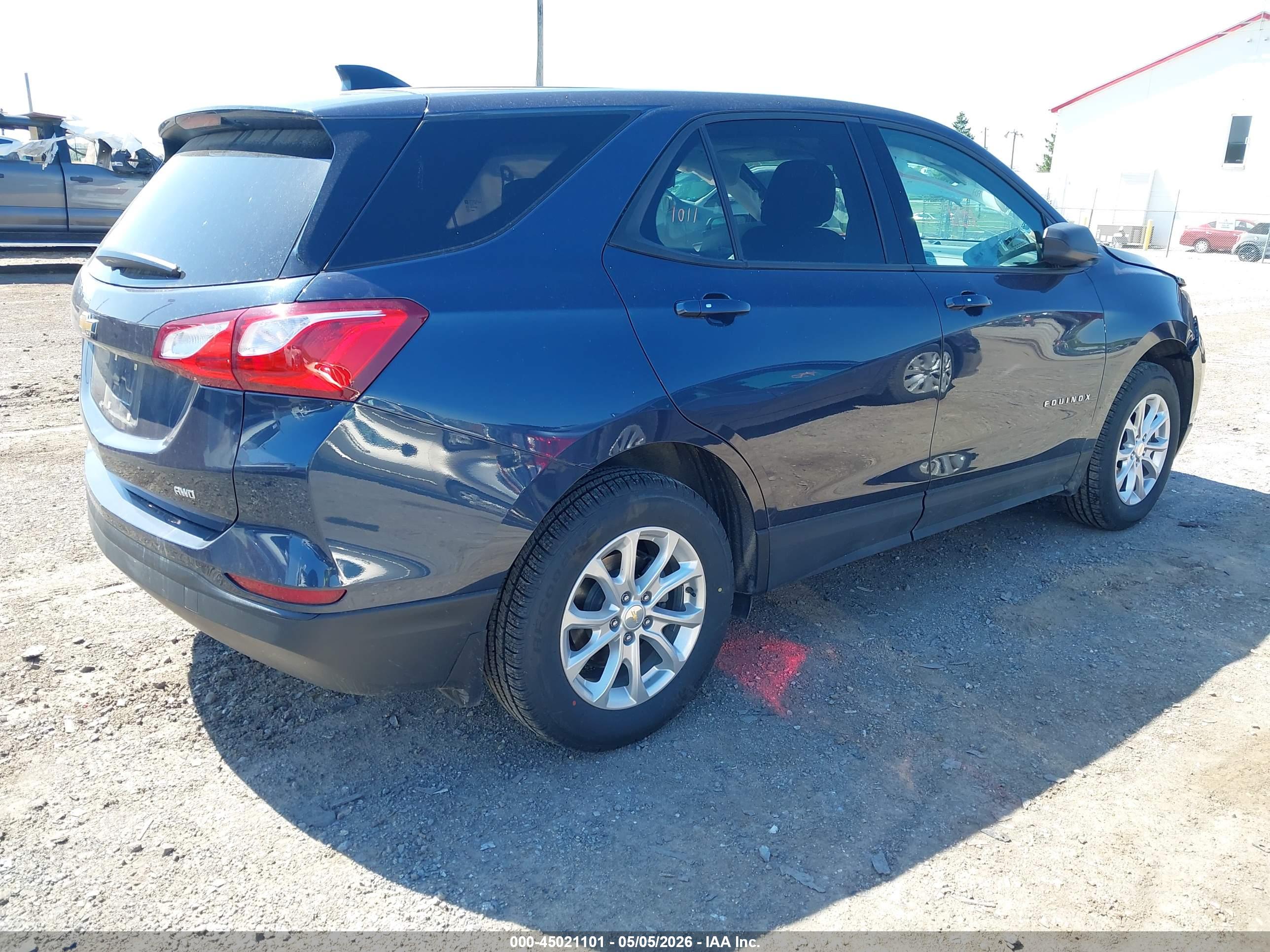 CHEVROLET EQUINOX image 4