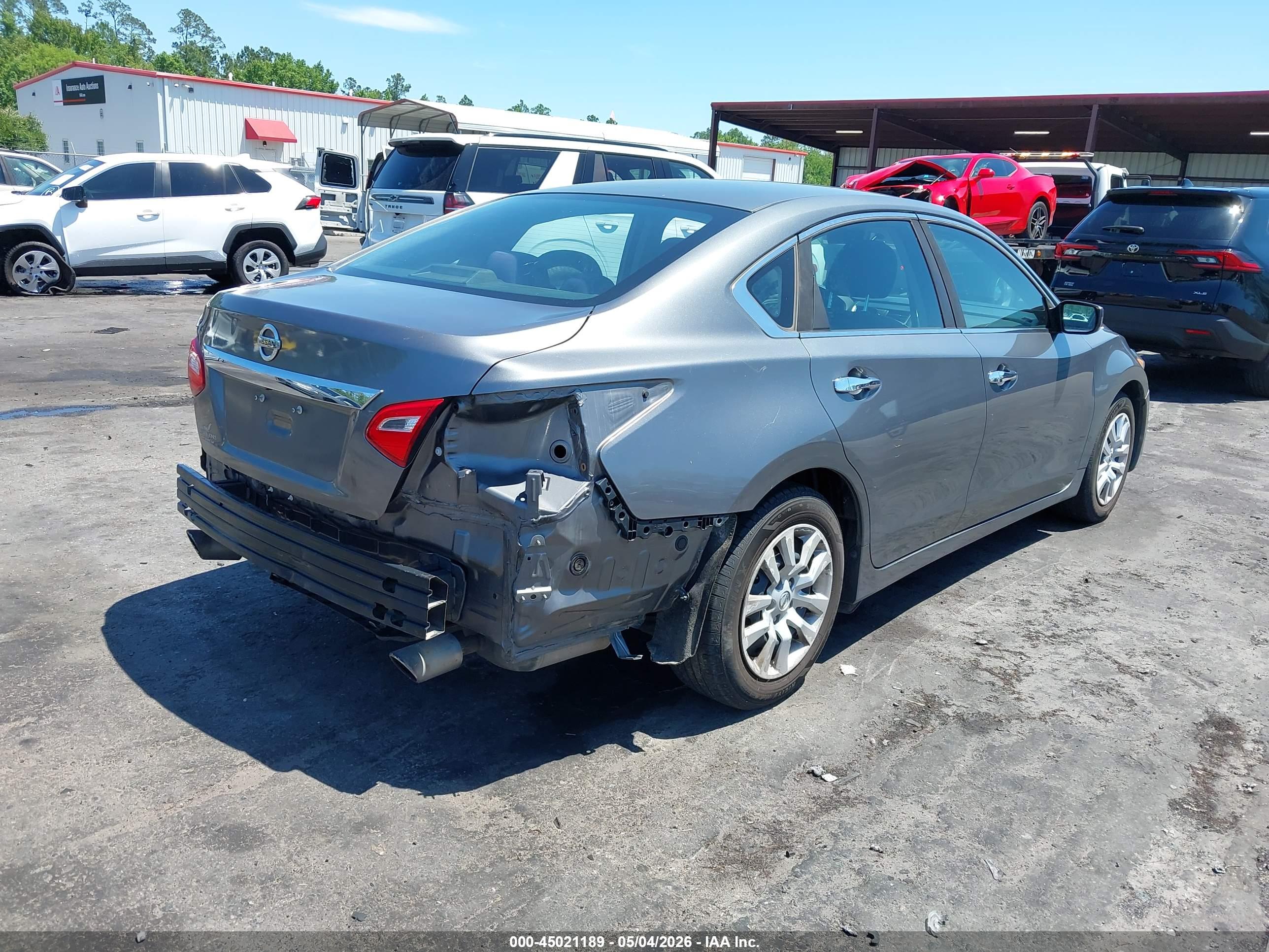 NISSAN ALTIMA image 4